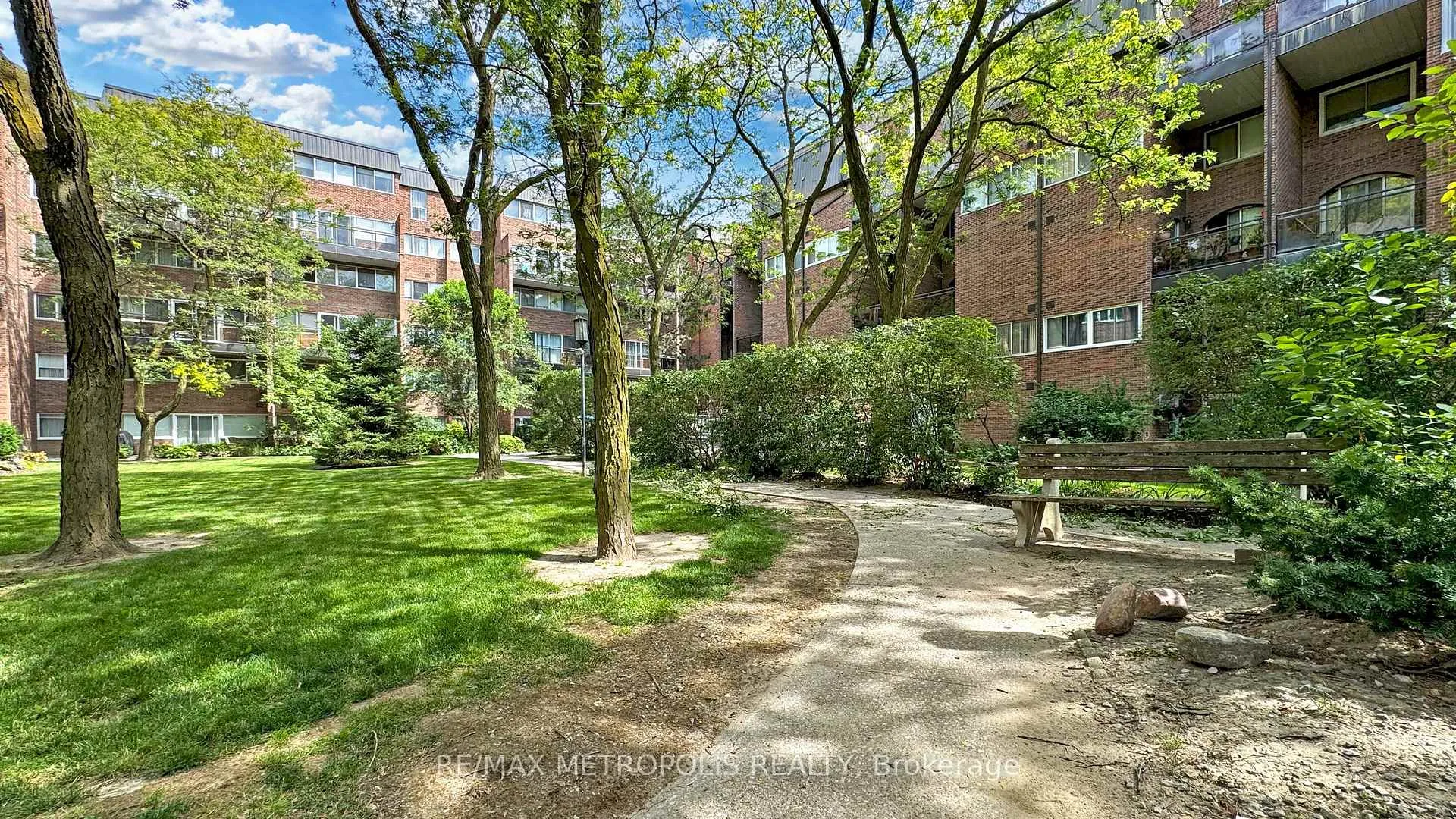 Photo 28 of Unit 357, 16B Elgin Street, Markham, Thornhill — HOMEH
