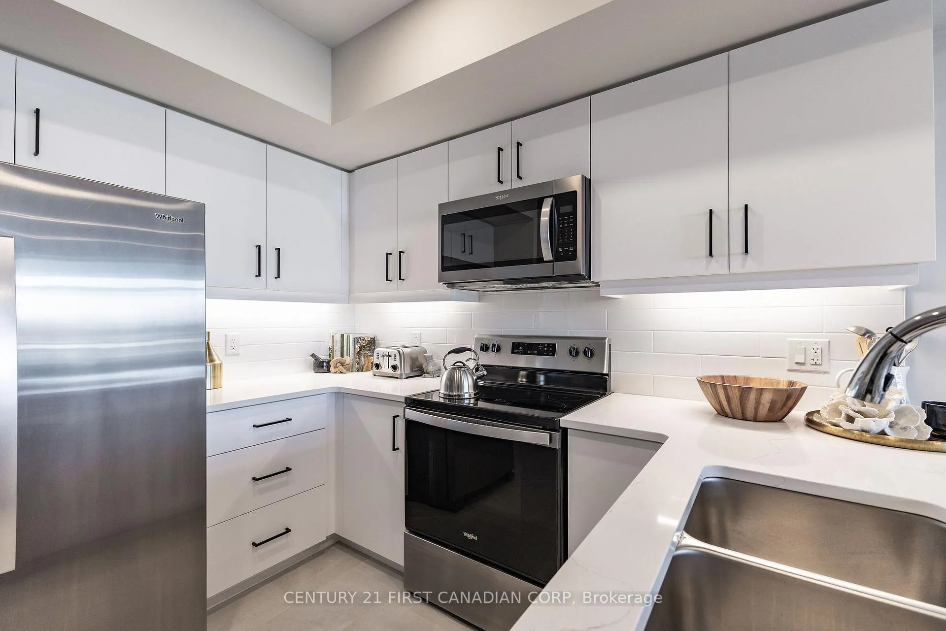 Photo 8 of Unit 604, 4286 King Street, Kitchener — HOMEH