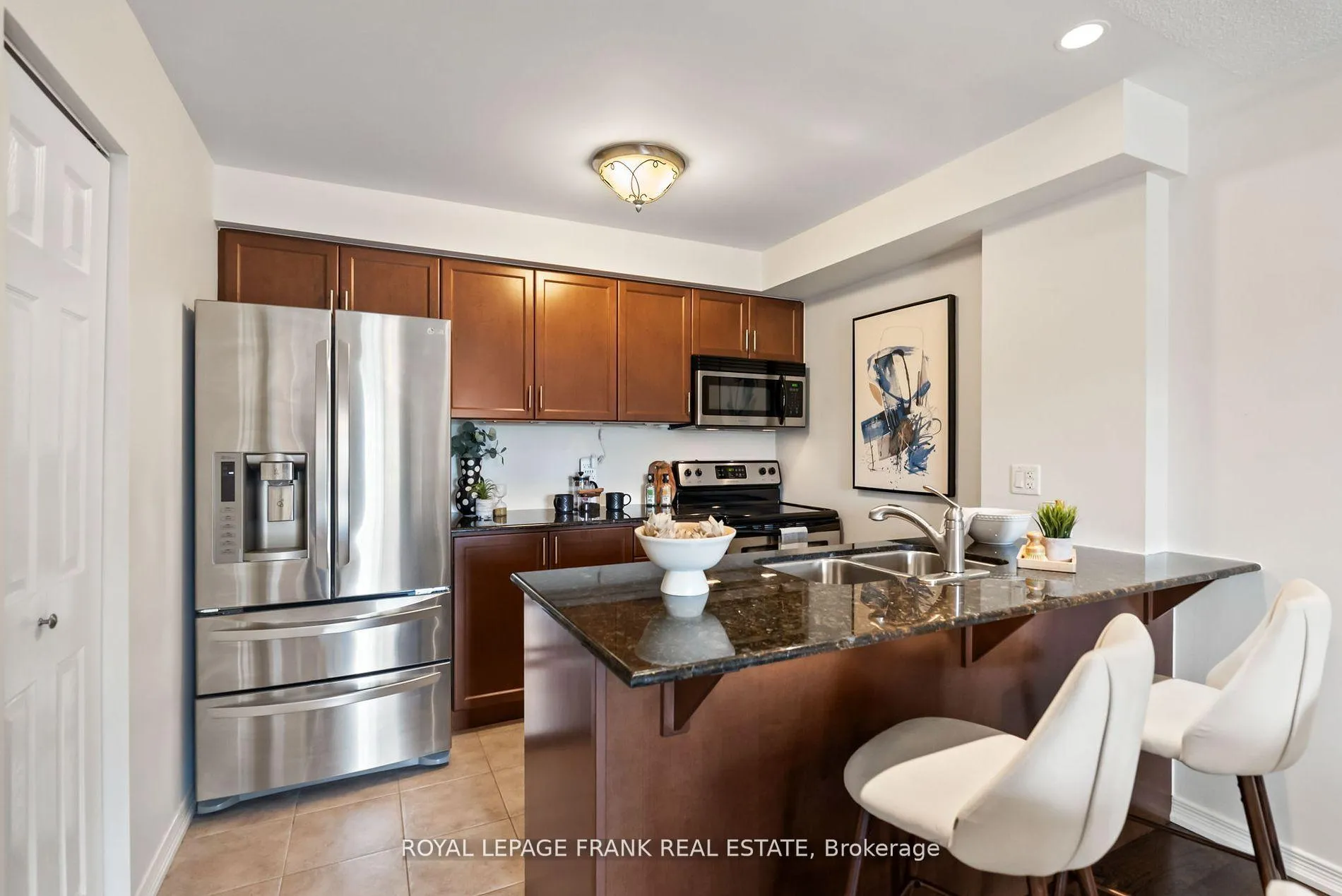Photo 3 of Unit 217, 61 Clarington Boulevard, Clarington, Bowmanville — HOMEH