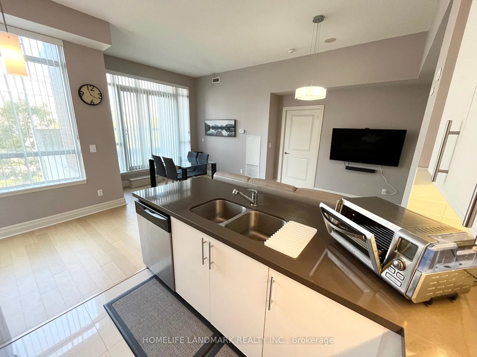 Photo 6 of Unit 214, 8130 Birchmount Road, Markham, Unionville — HOMEH