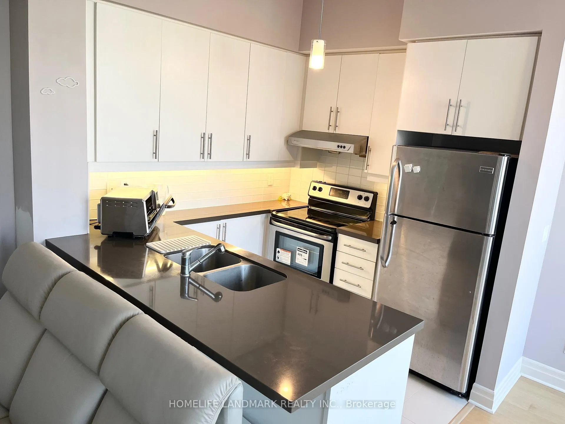 Photo 7 of Unit 214, 8130 Birchmount Road, Markham, Unionville — HOMEH