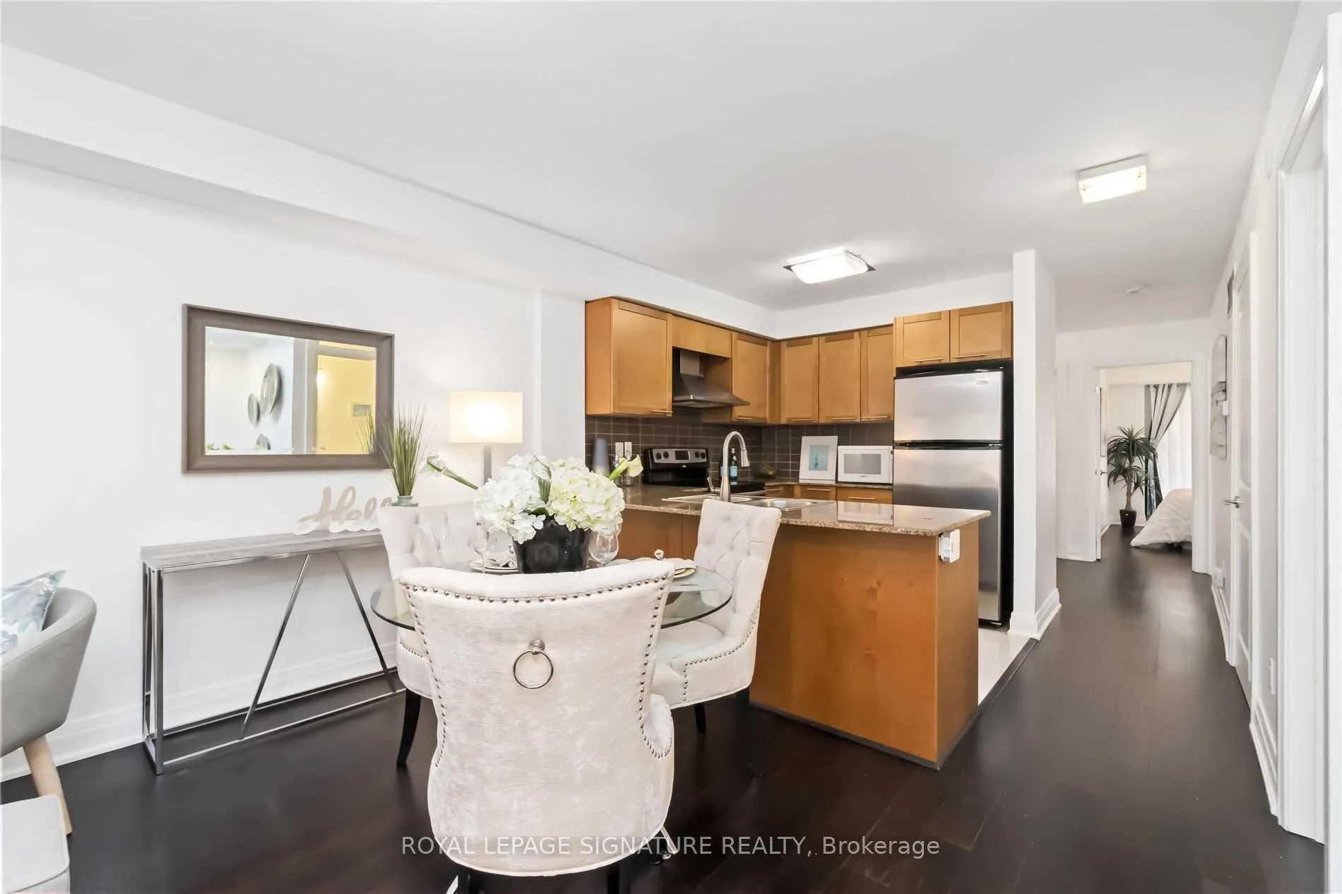 Photo 5 of Unit 107, 320 John Street, Markham, Thornhill — HOMEH