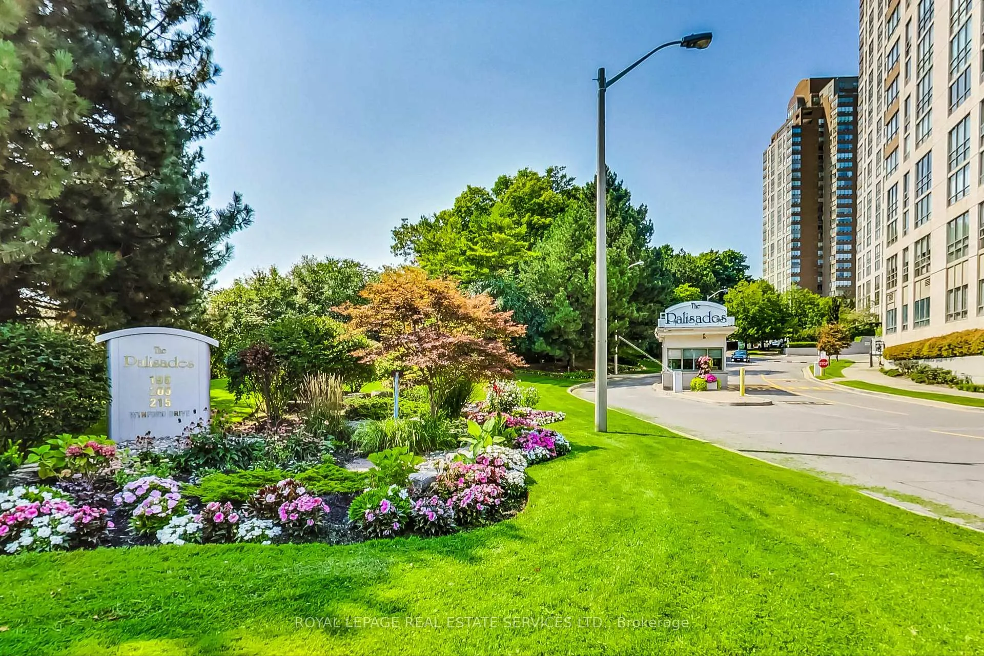 Photo 2 of Unit 203, 205 Wynford Drive, Toronto, Flemingdon Park — HOMEH