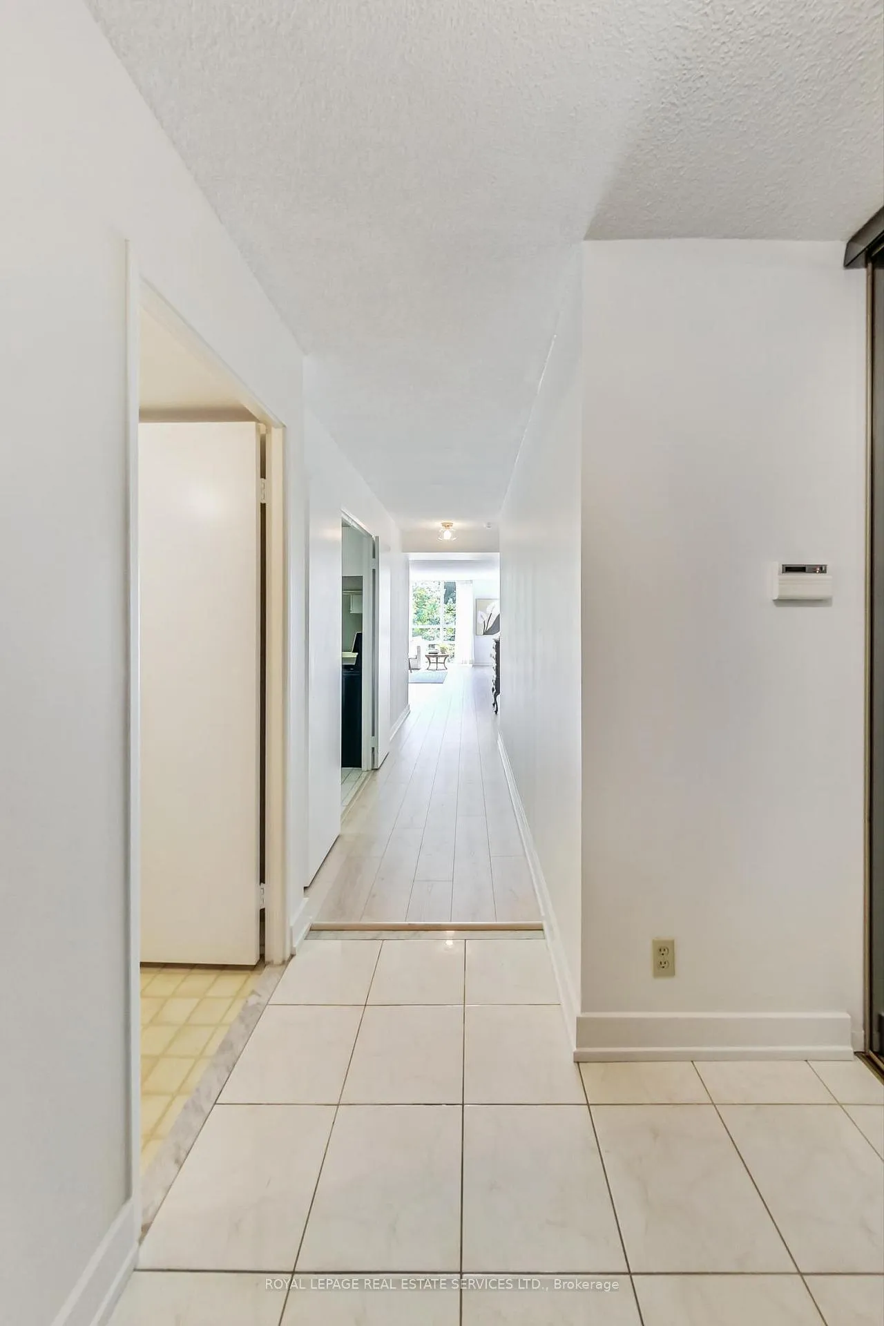 Photo 6 of Unit 203, 205 Wynford Drive, Toronto, Flemingdon Park — HOMEH