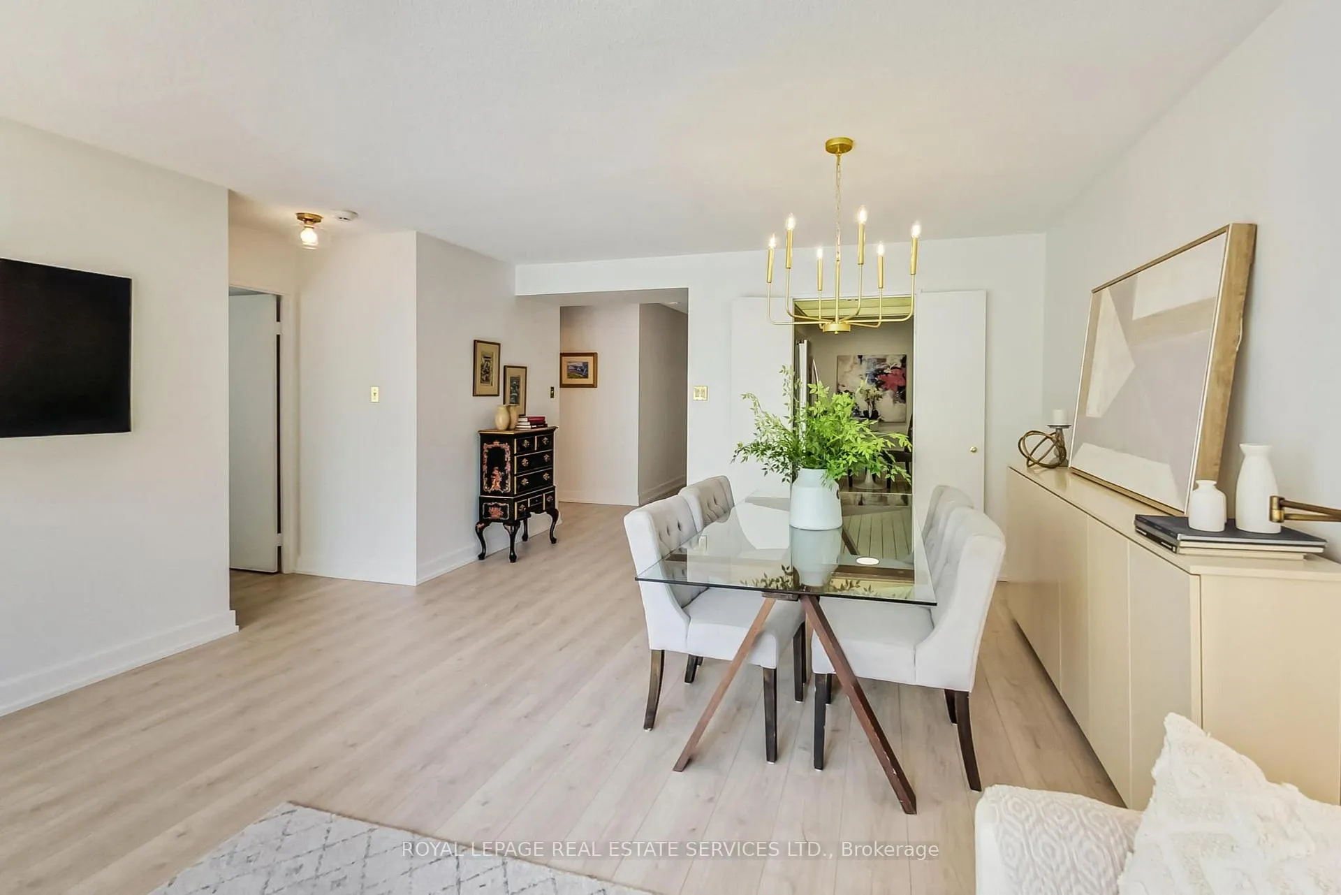 Photo 11 of Unit 203, 205 Wynford Drive, Toronto, Flemingdon Park — HOMEH
