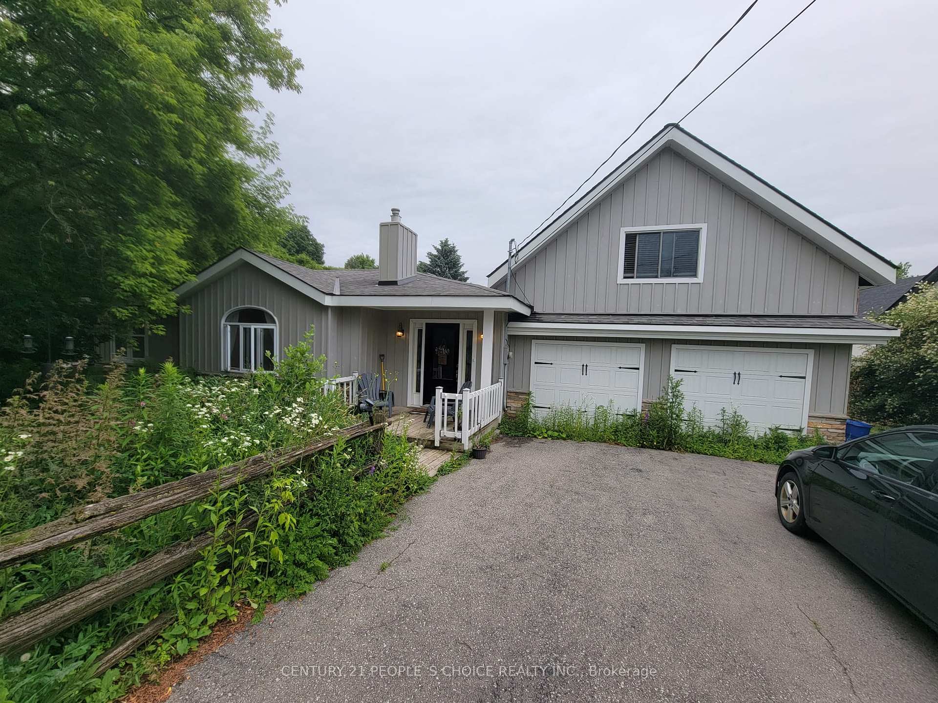 Front of 2566 2 Side Road