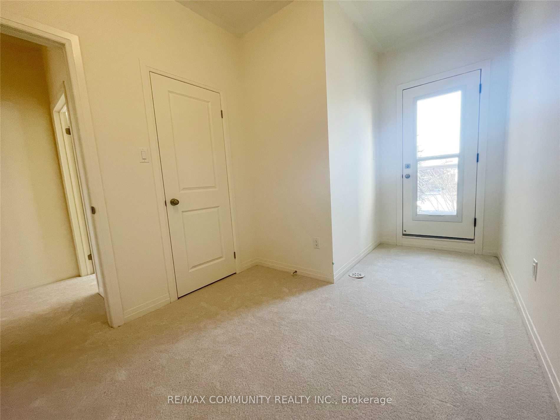 Photo 6 of 1577 Green Road, Clarington, Bowmanville — HOMEH