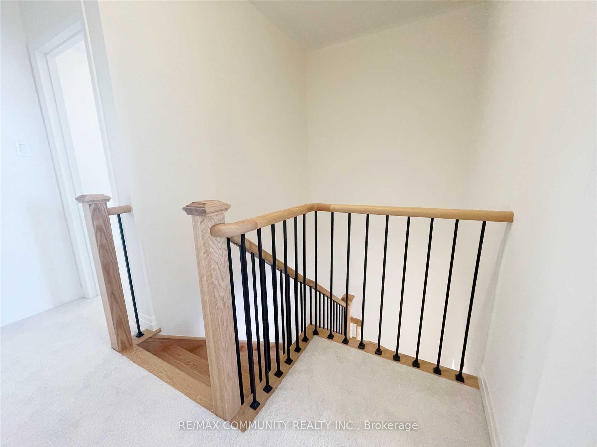 Photo 13 of 1577 Green Road, Clarington, Bowmanville — HOMEH