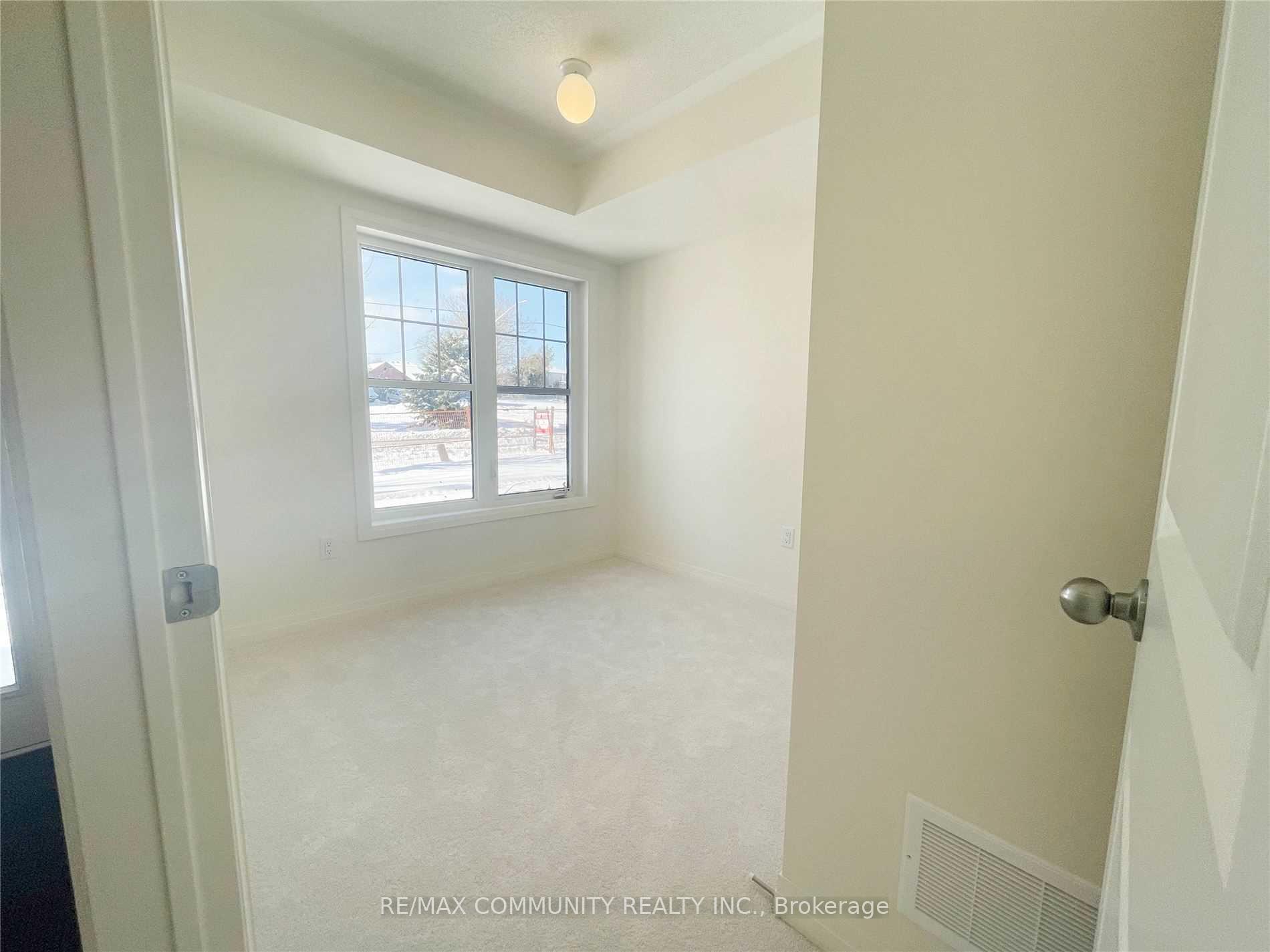 Photo 16 of 1577 Green Road, Clarington, Bowmanville — HOMEH