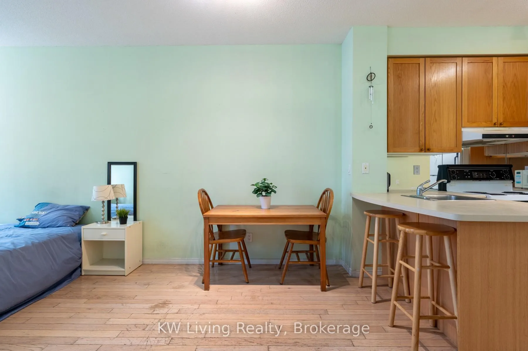 Photo 9 of Unit 404, 555 Yonge Street, Toronto, Church-Yonge Corridor — HOMEH