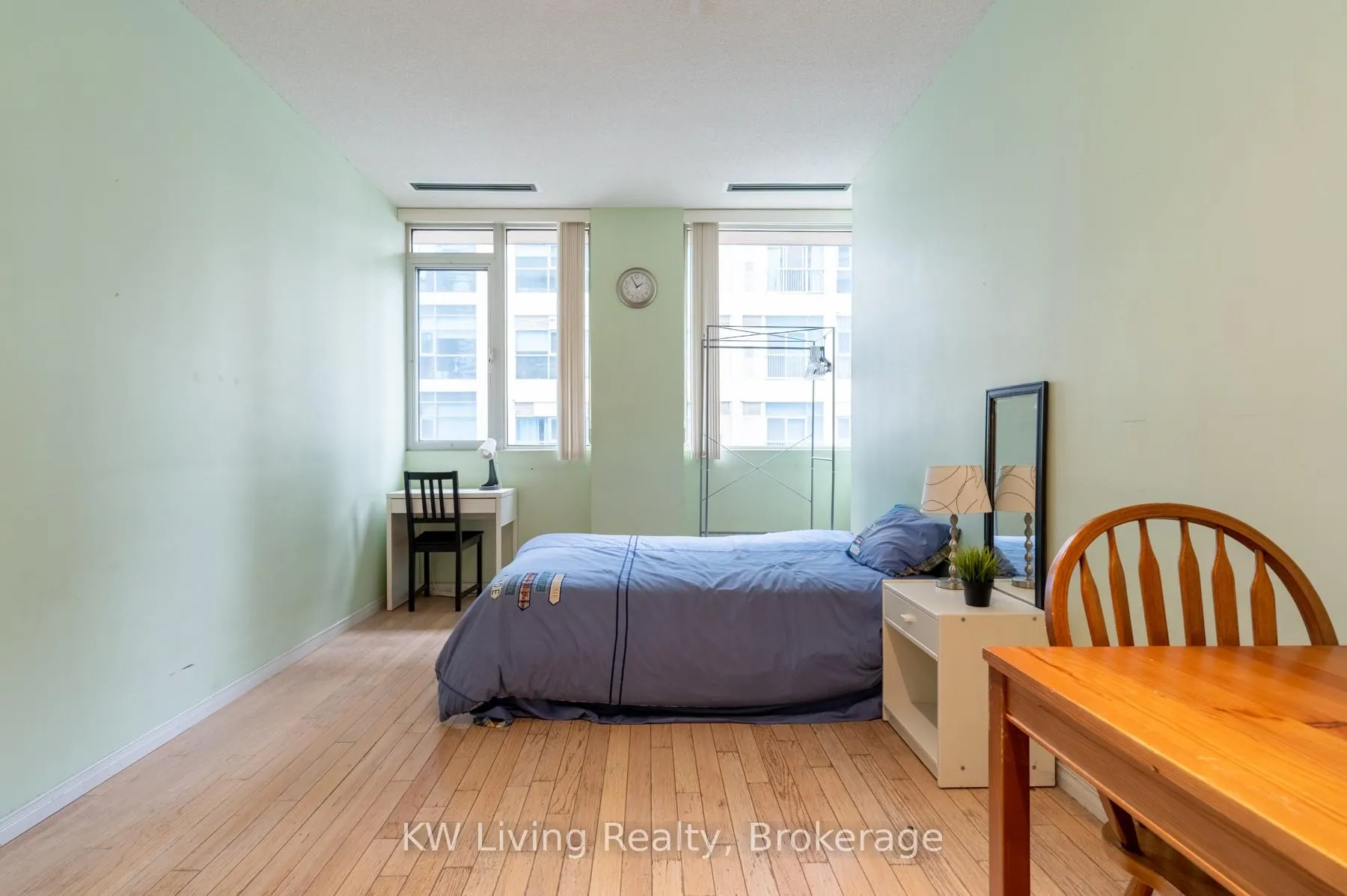 Photo 16 of Unit 404, 555 Yonge Street, Toronto, Church-Yonge Corridor — HOMEH