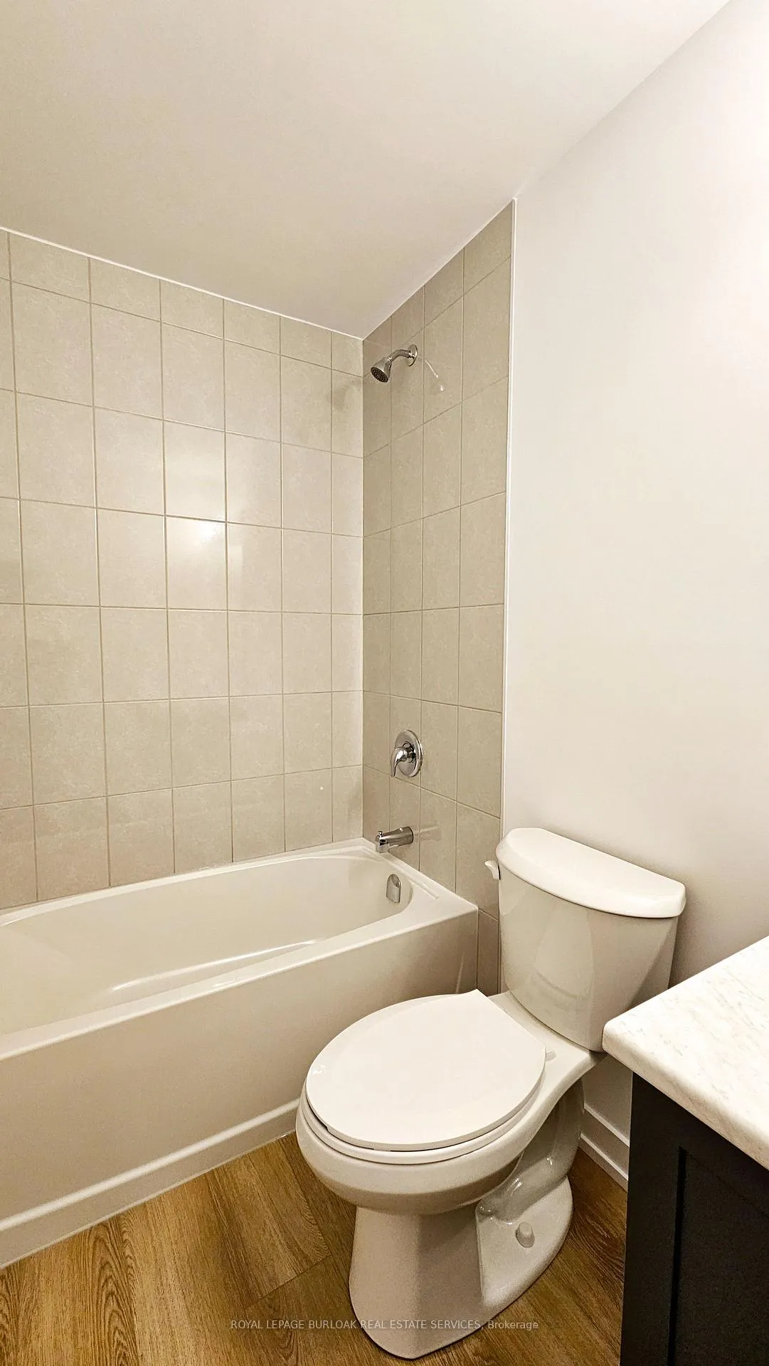 Photo 8 of Unit 322, 470 Dundas Street E, Hamilton, Waterdown — HOMEH