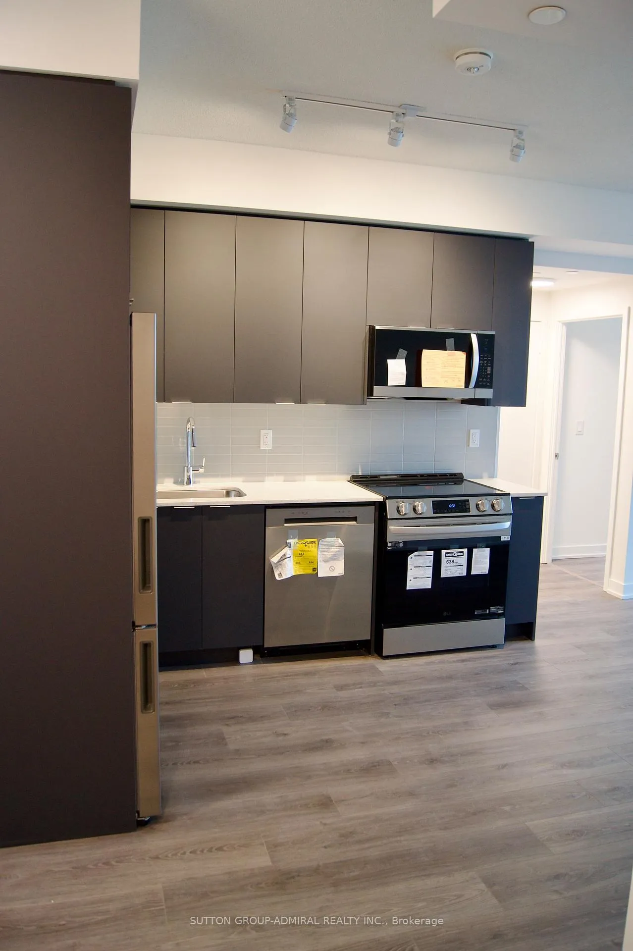 Photo 2 of Unit 902, 225 Malta Avenue, Brampton, Fletcher's Creek South — HOMEH