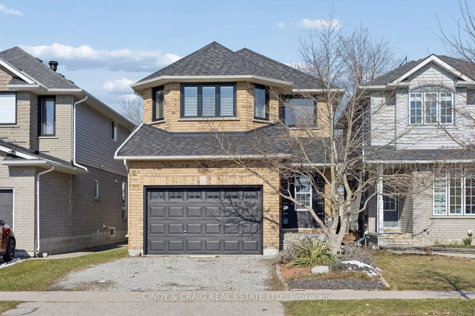 Photo 1 of 90 Fieldcrest Avenue, Clarington, Courtice — HOMEH