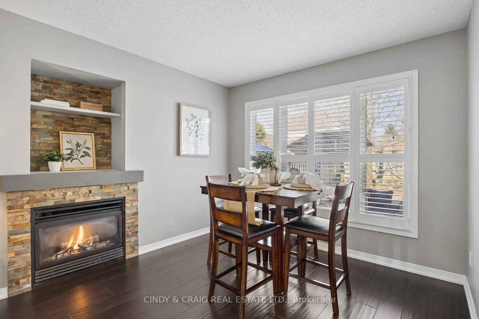 Photo 4 of 90 Fieldcrest Avenue, Clarington, Courtice — HOMEH