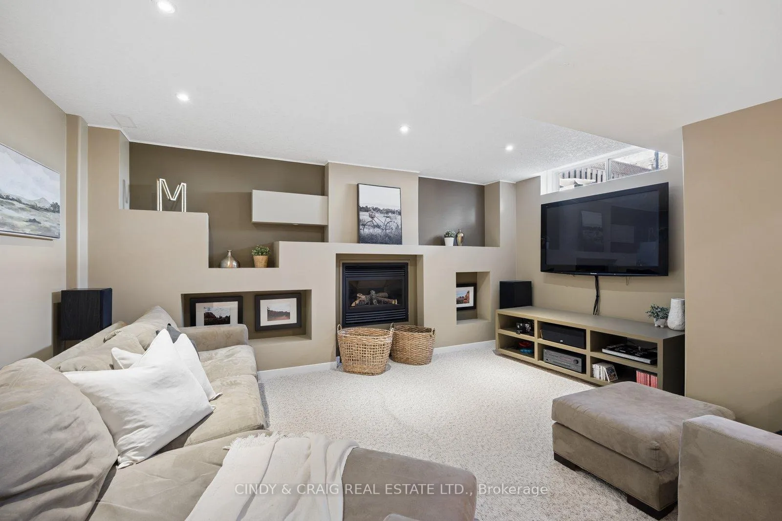 Photo 10 of 90 Fieldcrest Avenue, Clarington, Courtice — HOMEH