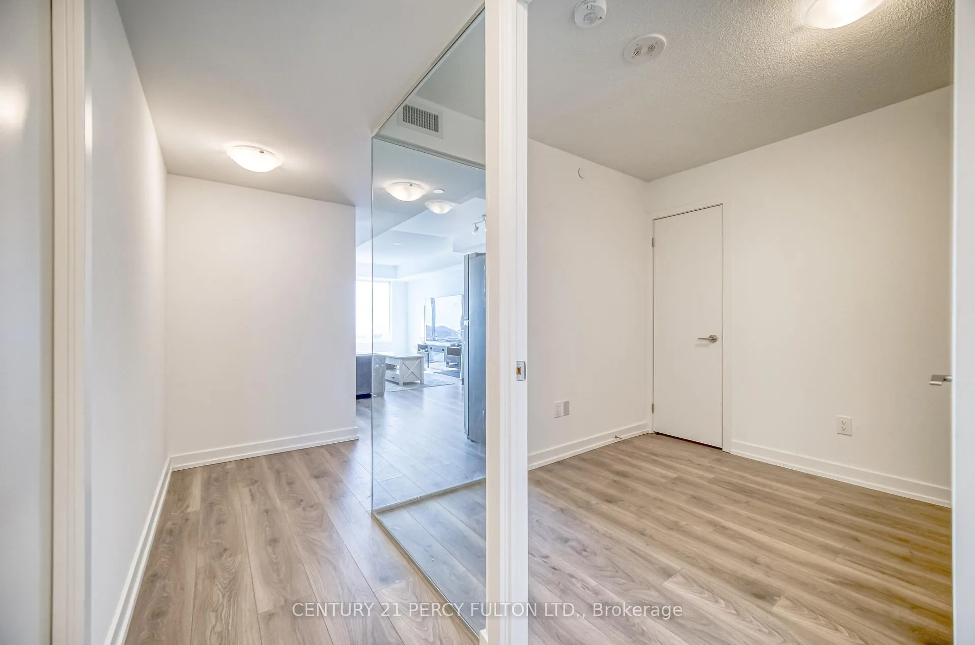 Photo 5 of Unit 2203, 1435 Celebration Drive, Pickering, Bay Ridges — HOMEH