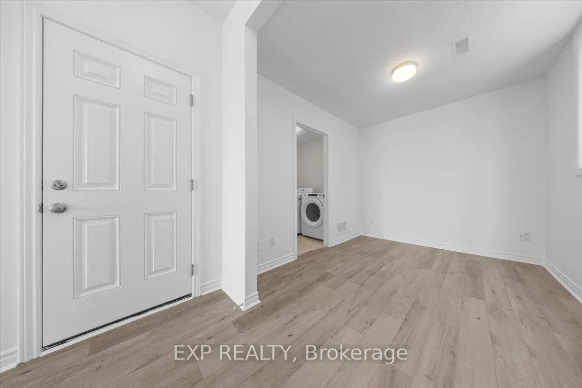 Photo 6 of 217 Hibernian Walk, Ottawa, Kanata - Emerald Meadows/Trailwest — HOMEH
