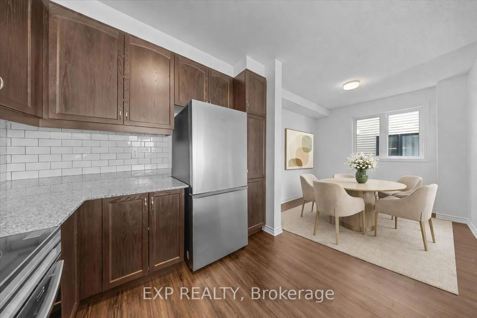 Photo 12 of 217 Hibernian Walk, Ottawa, Kanata - Emerald Meadows/Trailwest — HOMEH