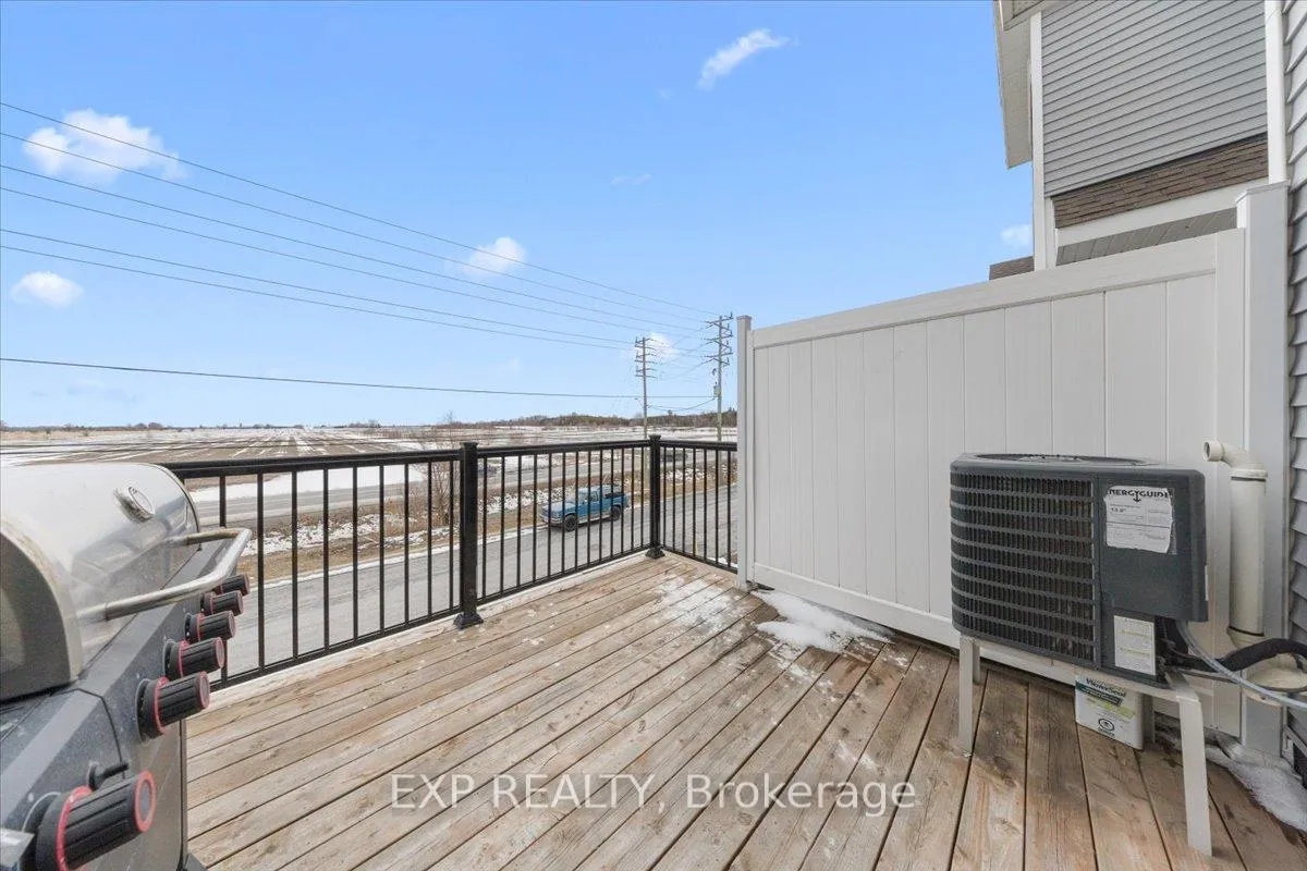 Photo 32 of 217 Hibernian Walk, Ottawa, Kanata - Emerald Meadows/Trailwest — HOMEH