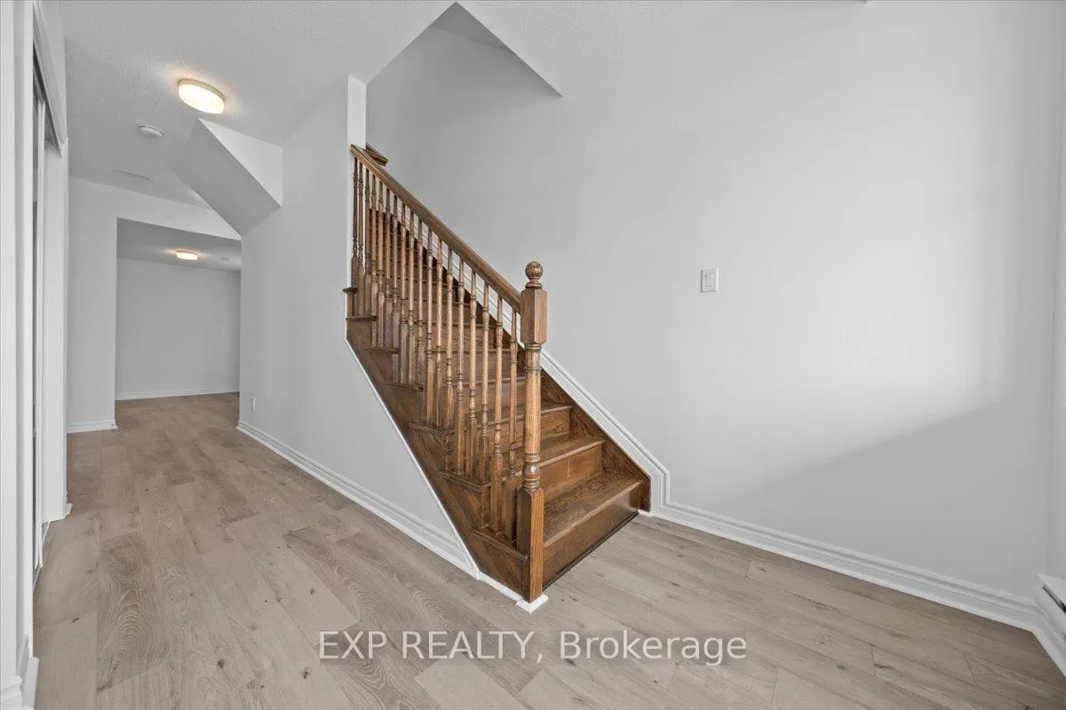 Photo 34 of 217 Hibernian Walk, Ottawa, Kanata - Emerald Meadows/Trailwest — HOMEH