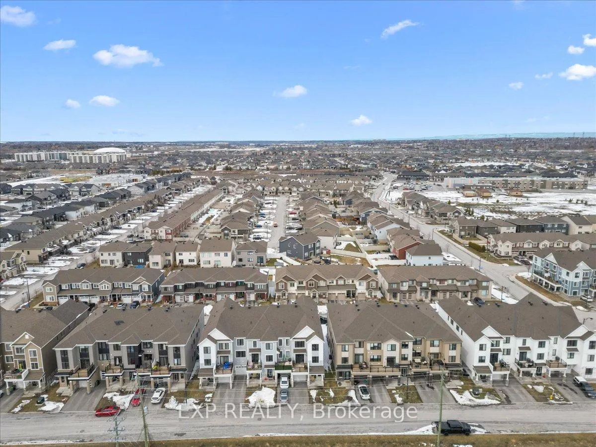 Photo 38 of 217 Hibernian Walk, Ottawa, Kanata - Emerald Meadows/Trailwest — HOMEH