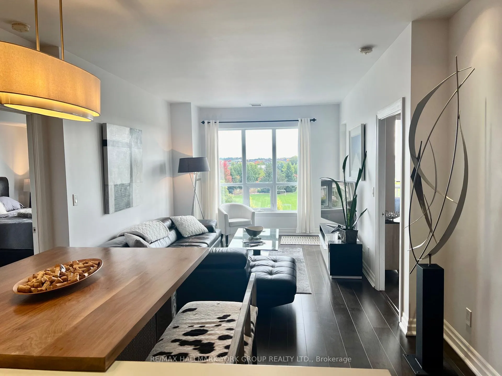 Photo 10 of Unit 428, 180 John West Way, Aurora, Bayview Wellington — HOMEH