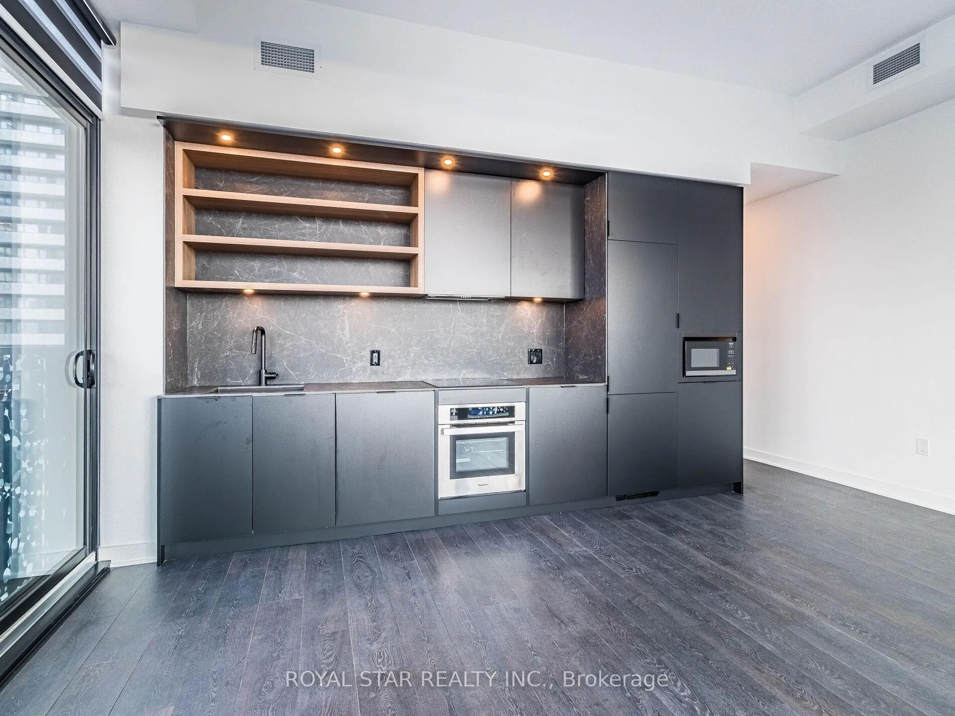 Photo 7 of Unit 3906, 55 Charles Street E, Toronto, Church-Yonge Corridor — HOMEH