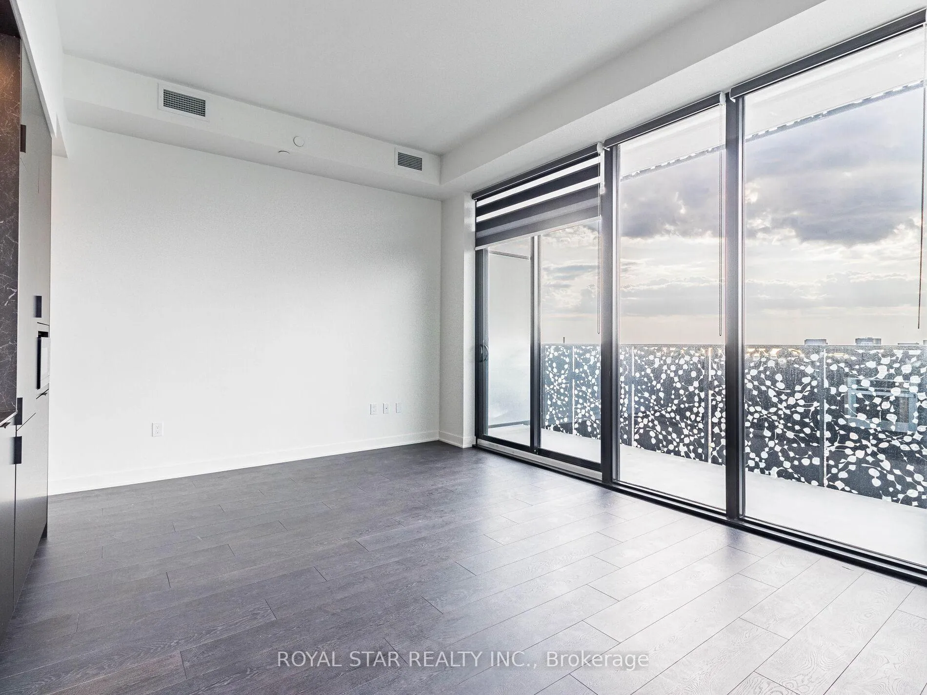 Photo 8 of Unit 3906, 55 Charles Street E, Toronto, Church-Yonge Corridor — HOMEH