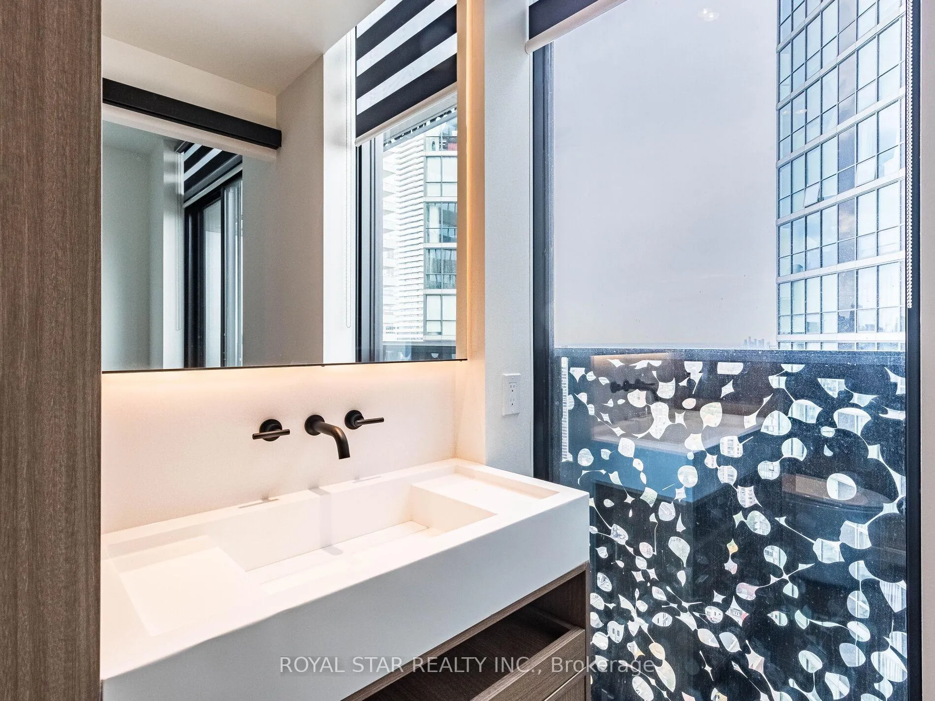 Photo 21 of Unit 3906, 55 Charles Street E, Toronto, Church-Yonge Corridor — HOMEH