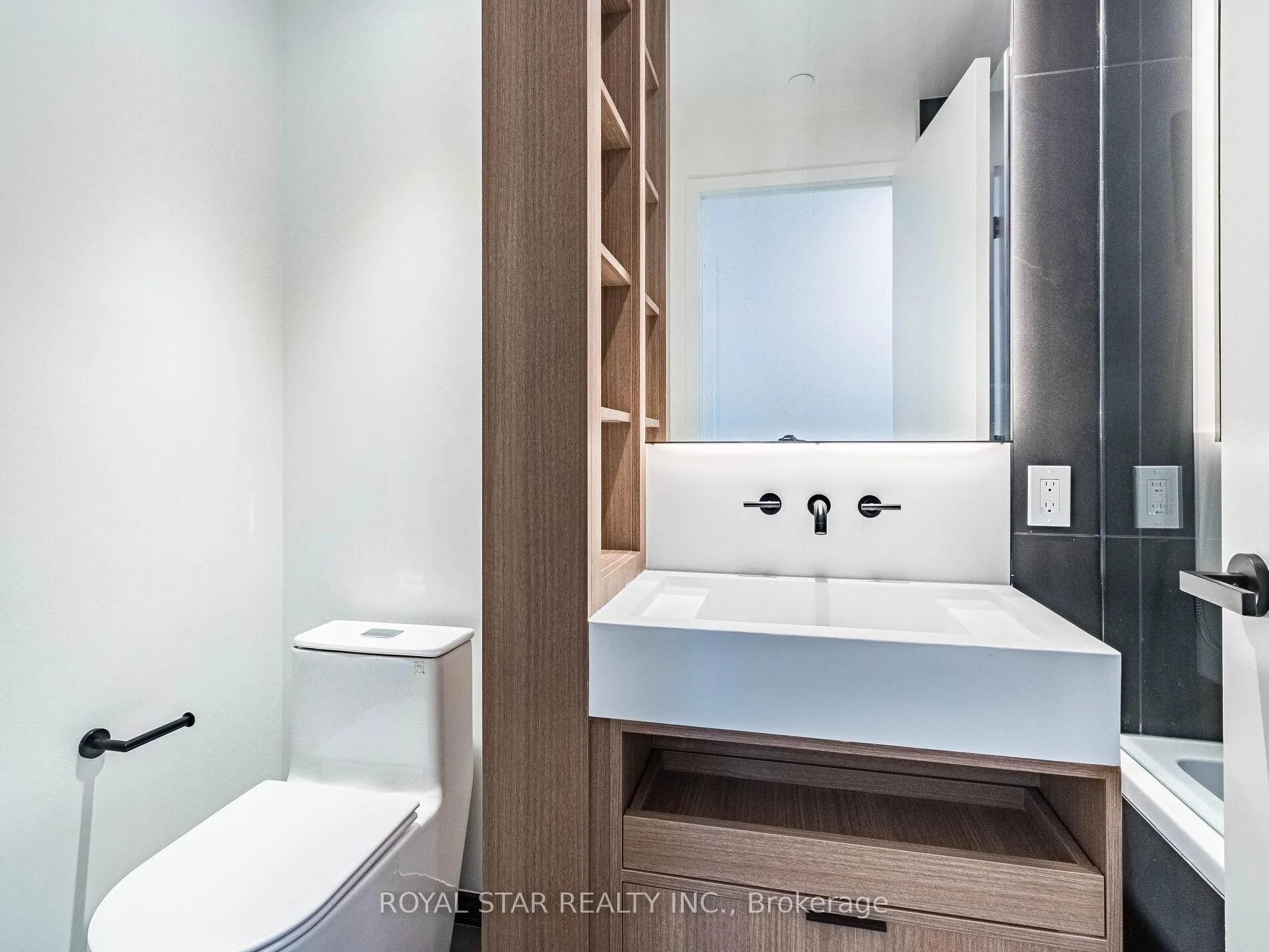 Photo 26 of Unit 3906, 55 Charles Street E, Toronto, Church-Yonge Corridor — HOMEH