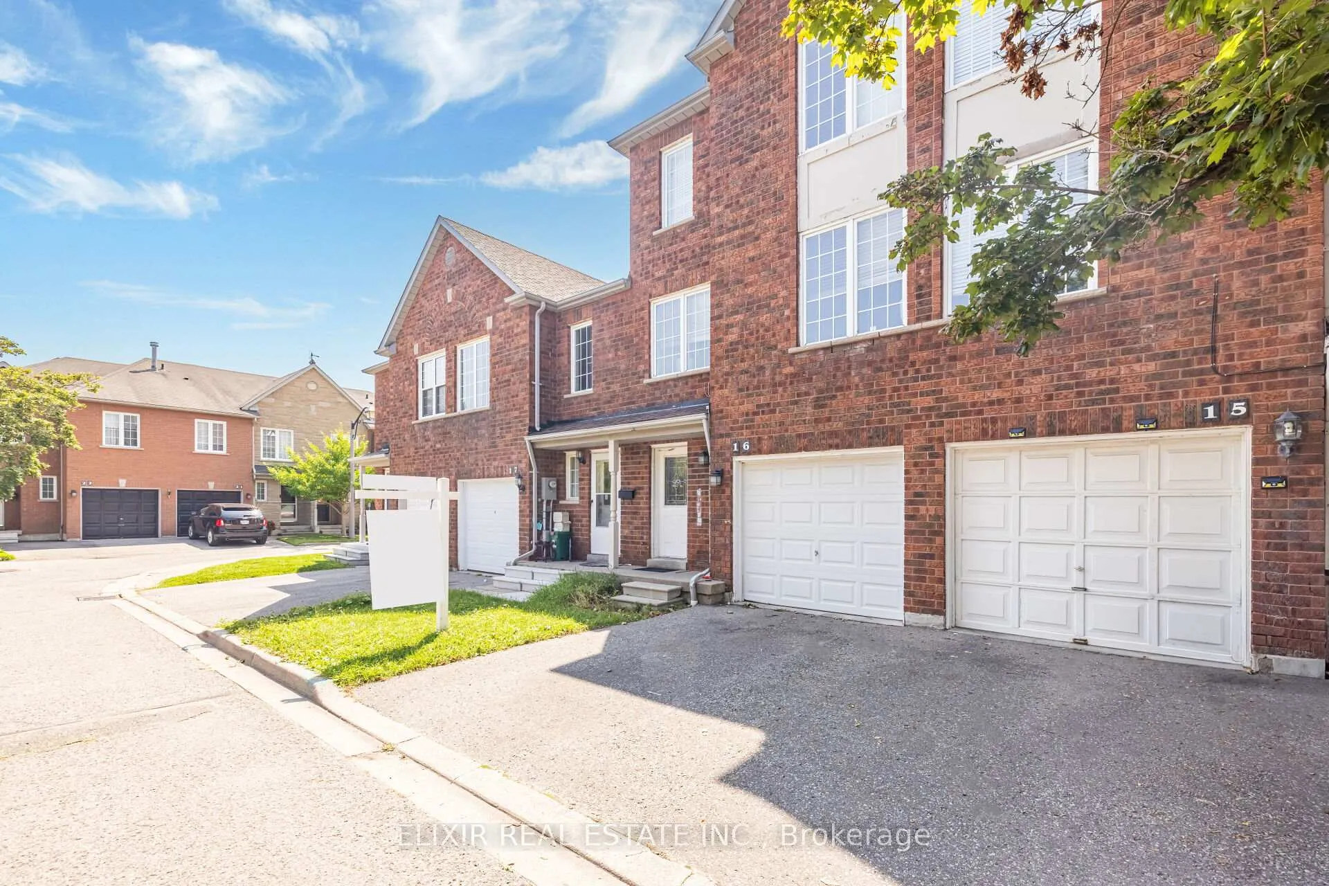 Photo 2 of Unit 16, 1995 Pinegrove Avenue, Pickering, Highbush — HOMEH