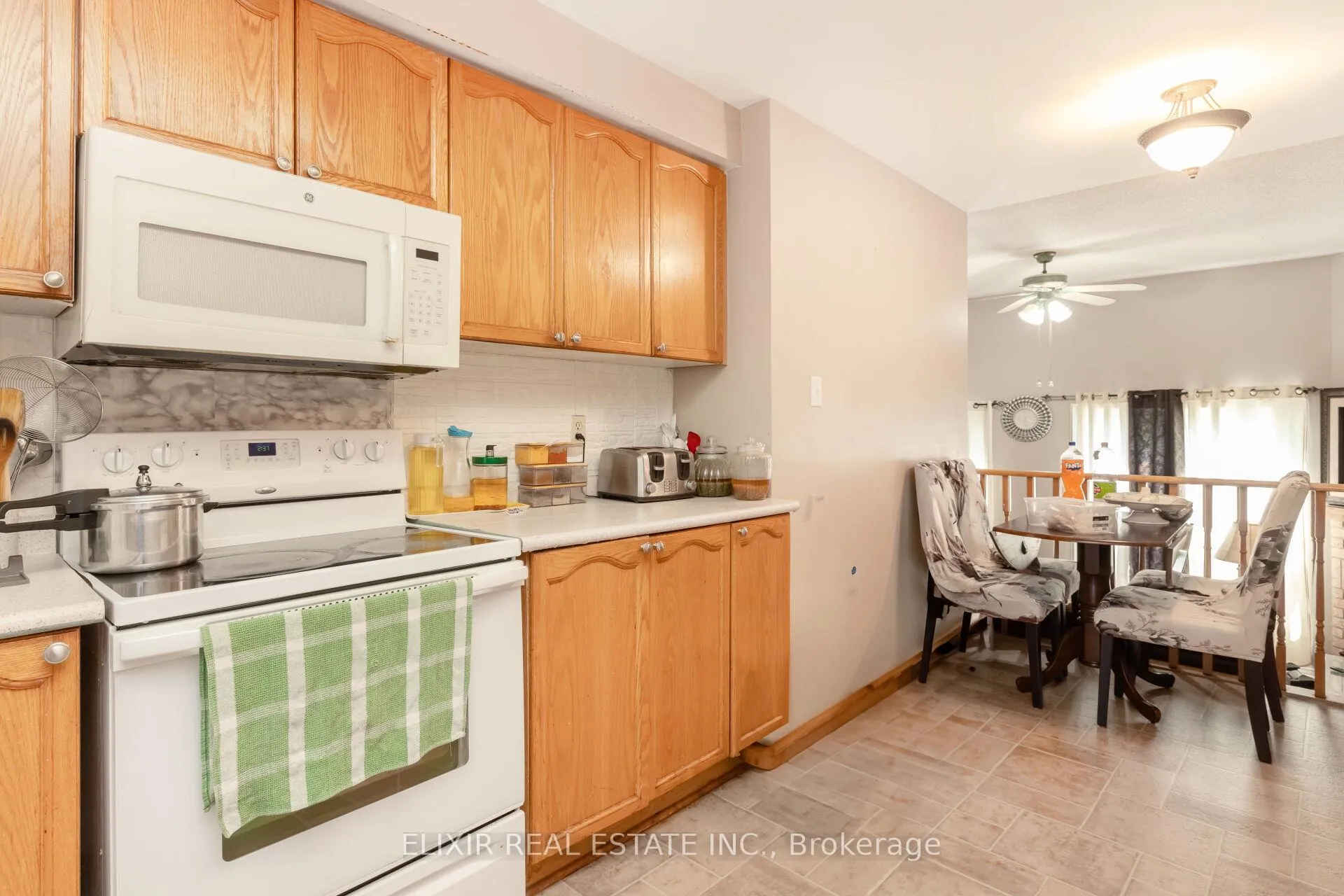 Photo 13 of Unit 16, 1995 Pinegrove Avenue, Pickering, Highbush — HOMEH