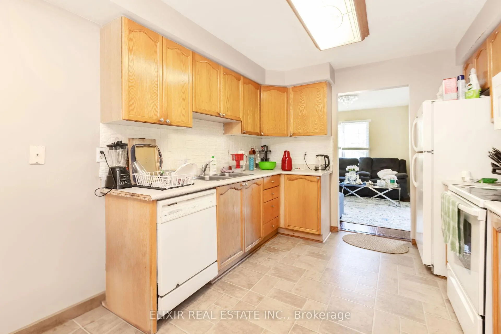 Photo 18 of Unit 16, 1995 Pinegrove Avenue, Pickering, Highbush — HOMEH