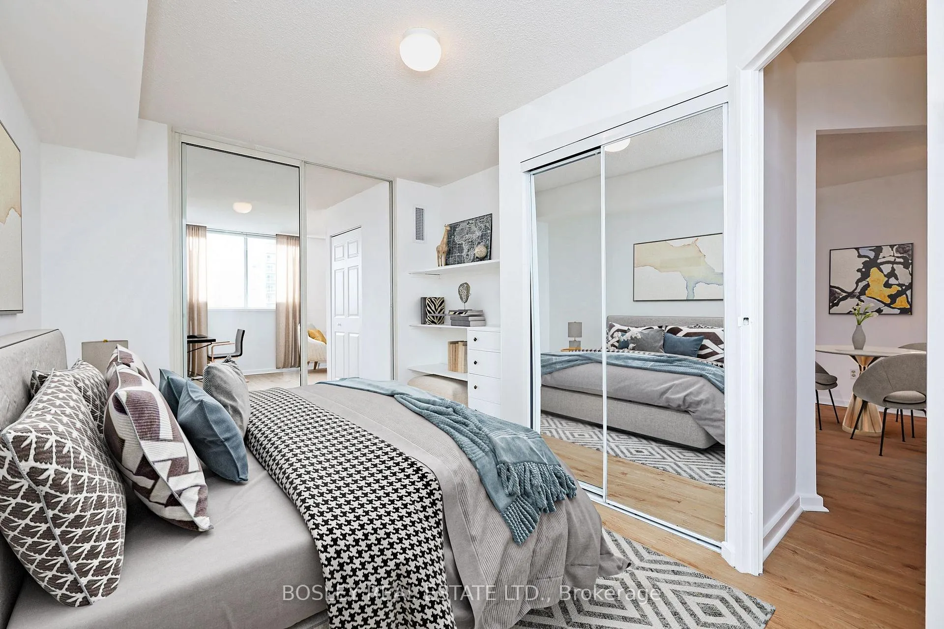 Photo 5 of Unit 2106, 15 Maitland Place, Toronto, Cabbagetown-South St. James Town — HOMEH