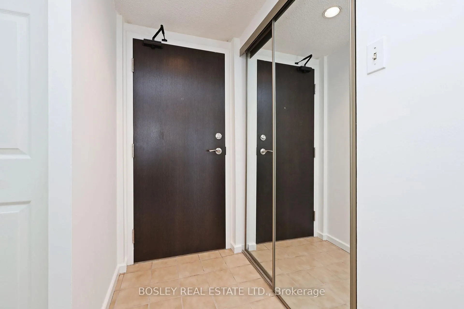 Photo 9 of Unit 2106, 15 Maitland Place, Toronto, Cabbagetown-South St. James Town — HOMEH