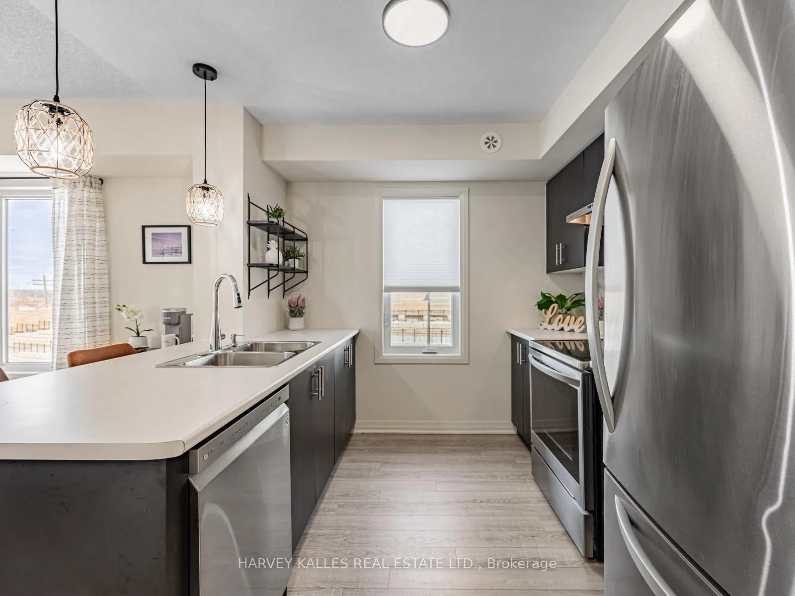 Photo 7 of 38C Lookout Drive, Clarington, Bowmanville — HOMEH