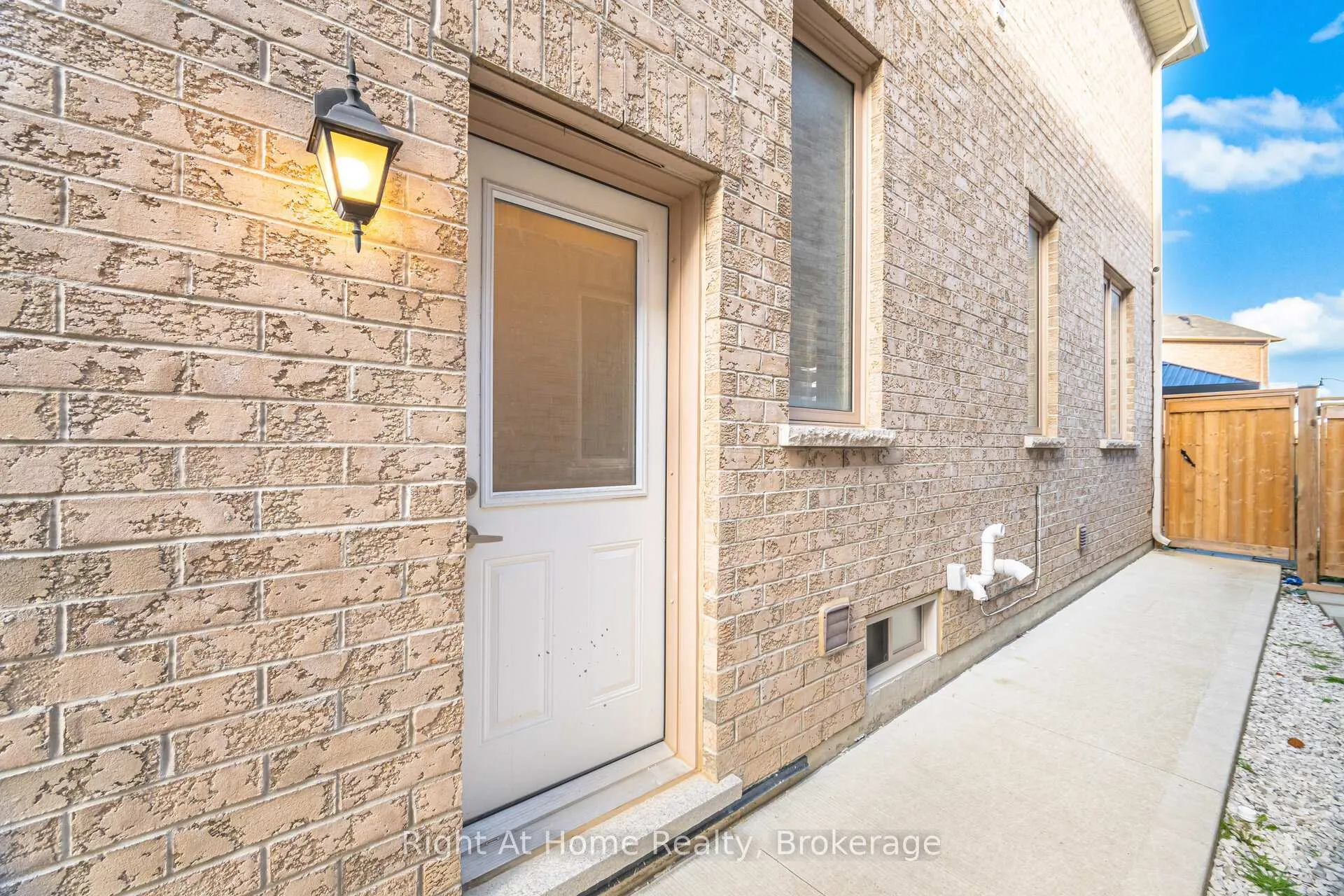 Photo 35 of 78 Boathouse Road, Brampton, Northwest Brampton — HOMEH