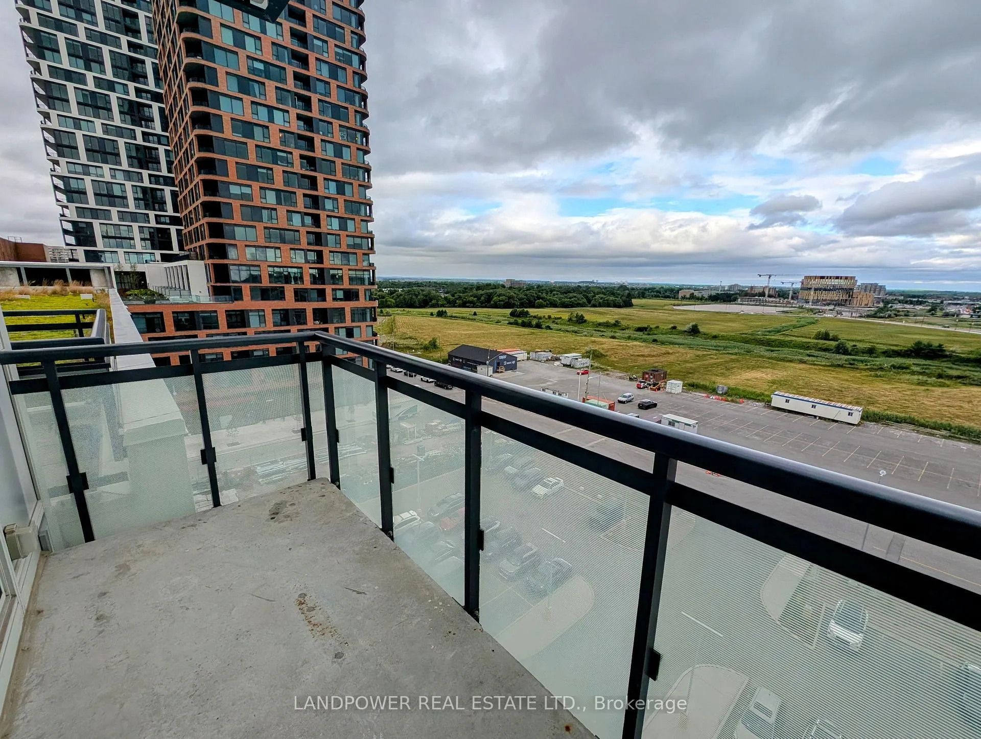 Photo 7 of Unit 606, 180 Enterprise Boulevard N, Markham, Unionville — HOMEH