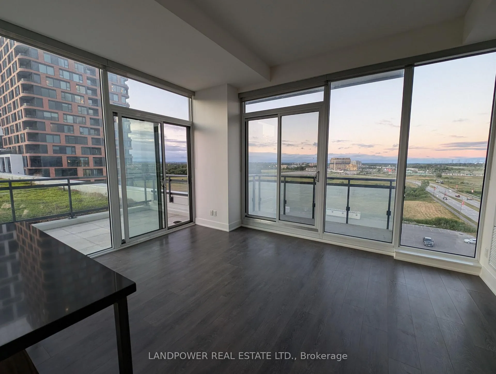 Photo 10 of Unit 606, 180 Enterprise Boulevard N, Markham, Unionville — HOMEH