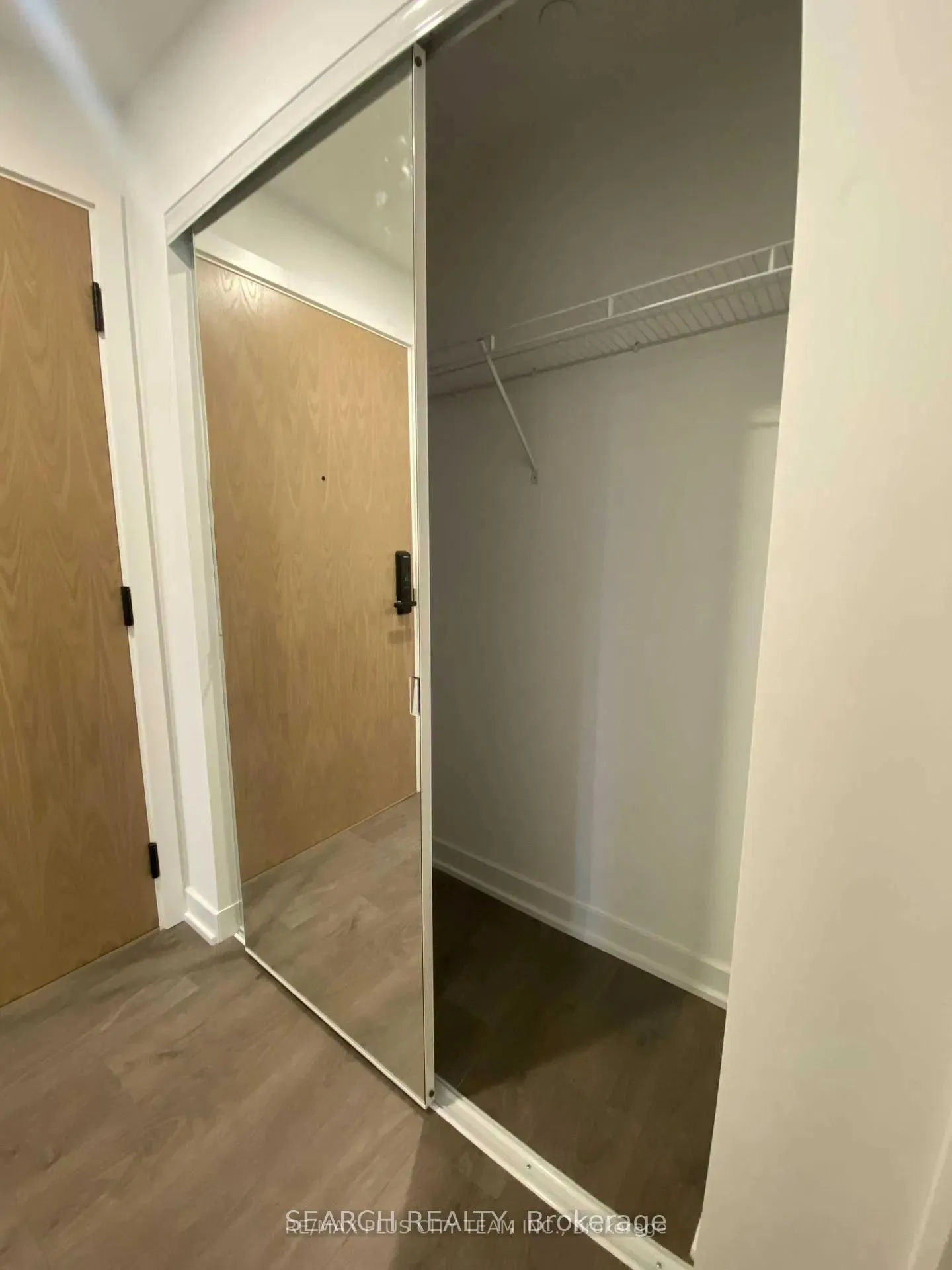Photo 3 of Unit 719, 5 Defries Street, Toronto, Regent Park — HOMEH