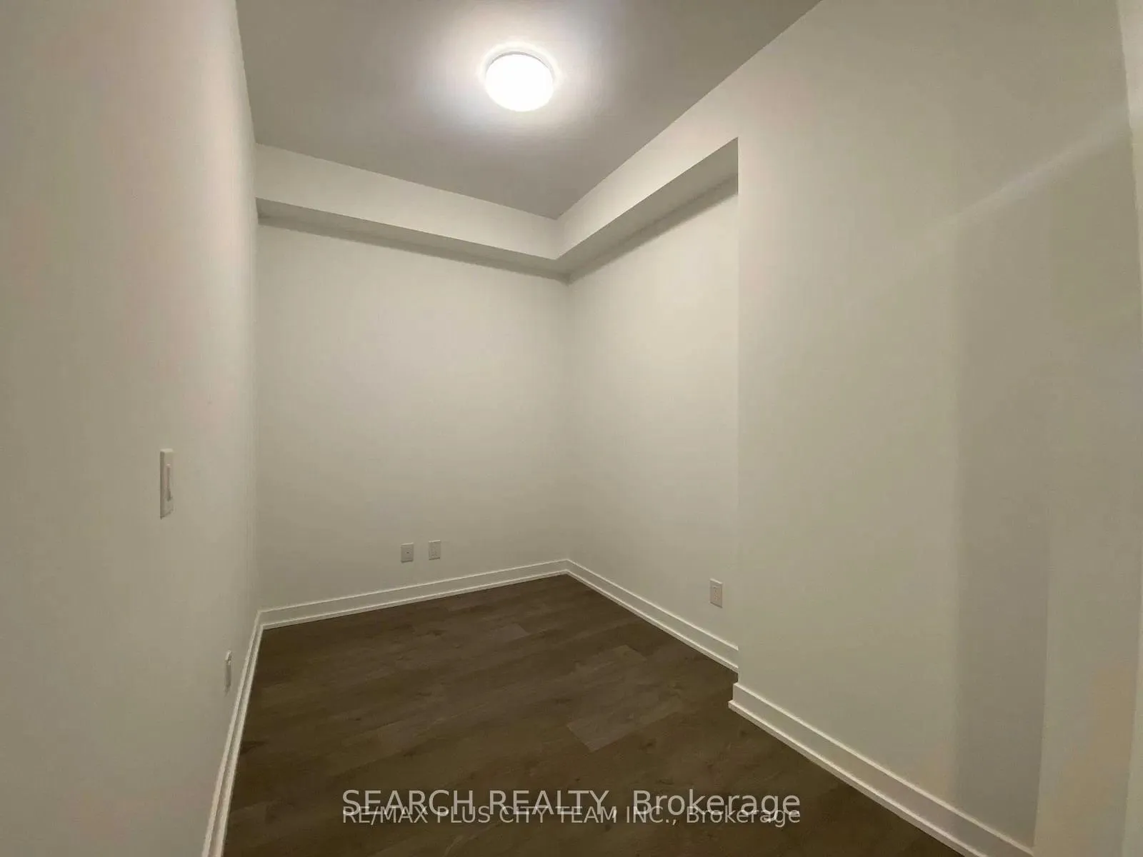 Photo 4 of Unit 719, 5 Defries Street, Toronto, Regent Park — HOMEH
