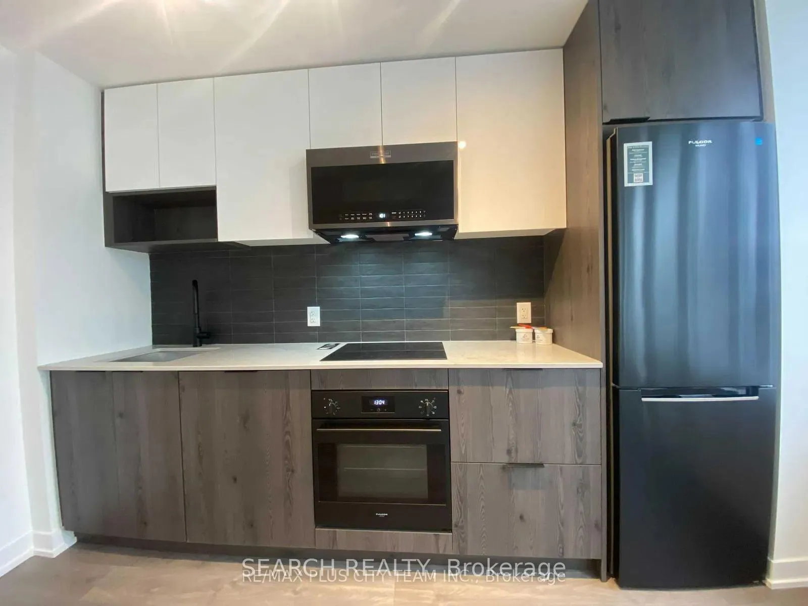 Photo 6 of Unit 719, 5 Defries Street, Toronto, Regent Park — HOMEH