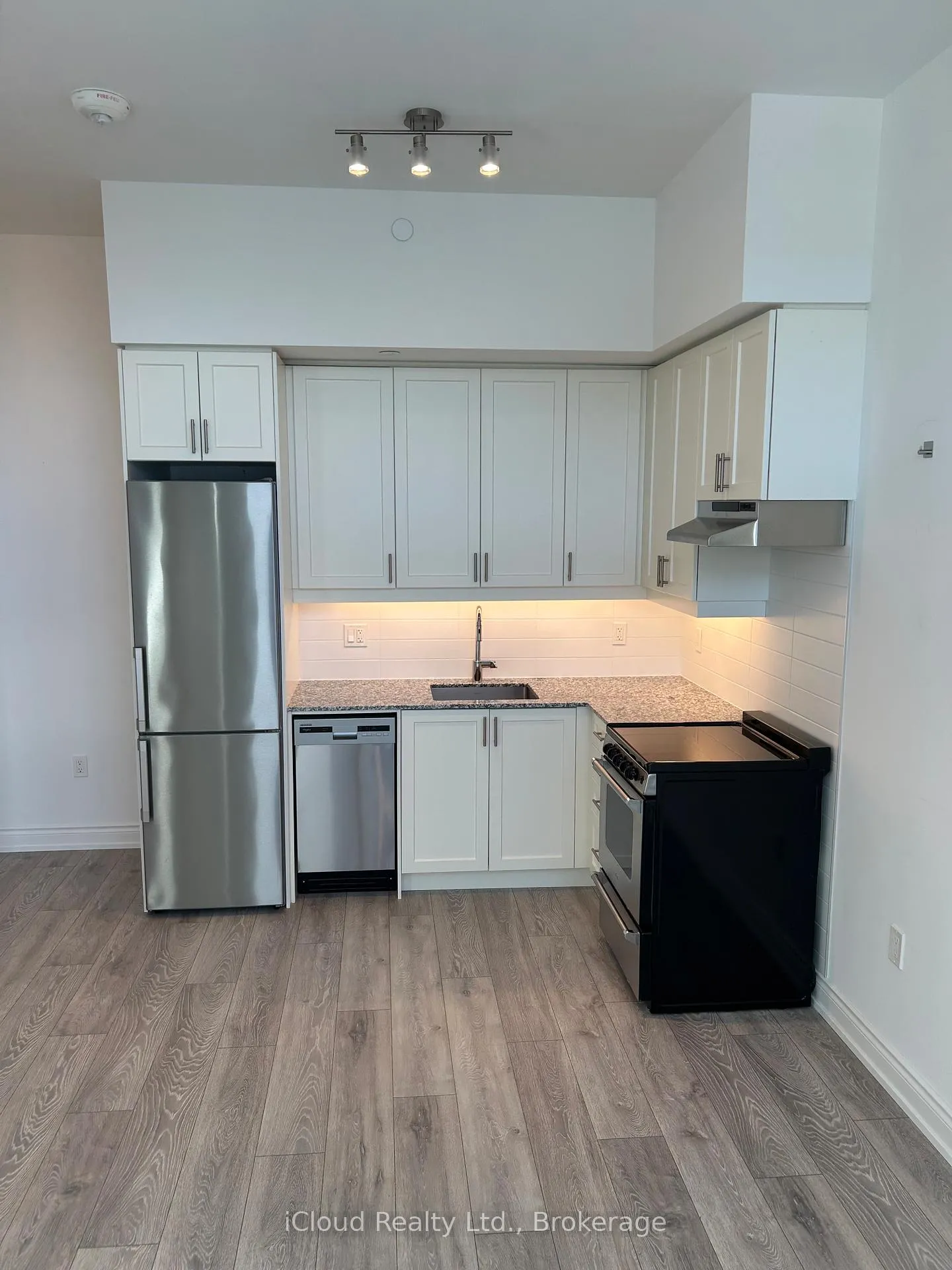 Photo 10 of Unit 113, 1050 Main Street E, Milton, Dempsey — HOMEH