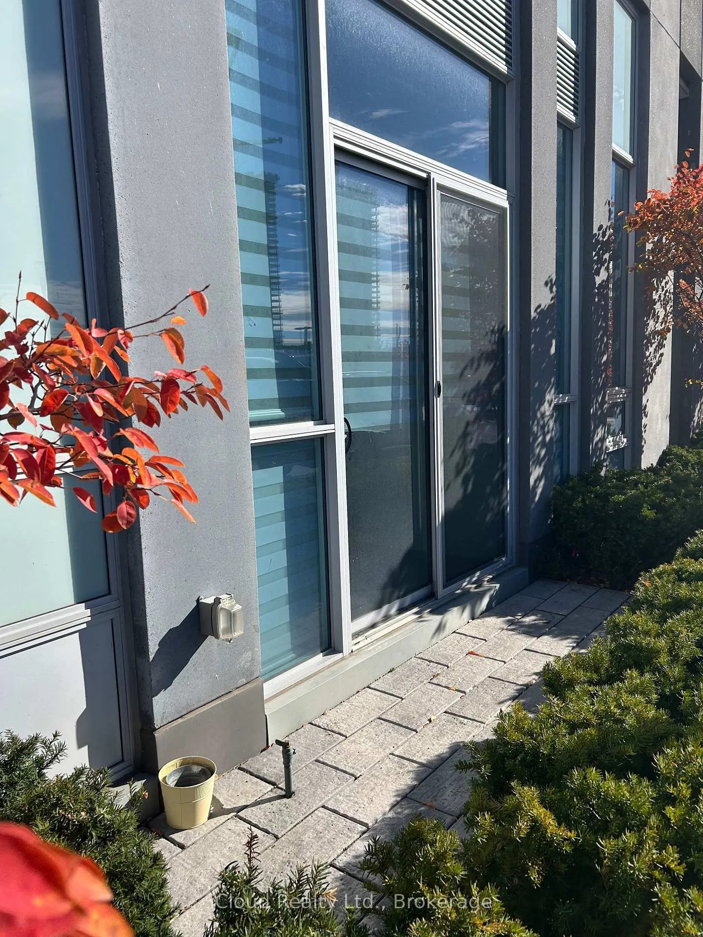 Photo 11 of Unit 113, 1050 Main Street E, Milton, Dempsey — HOMEH