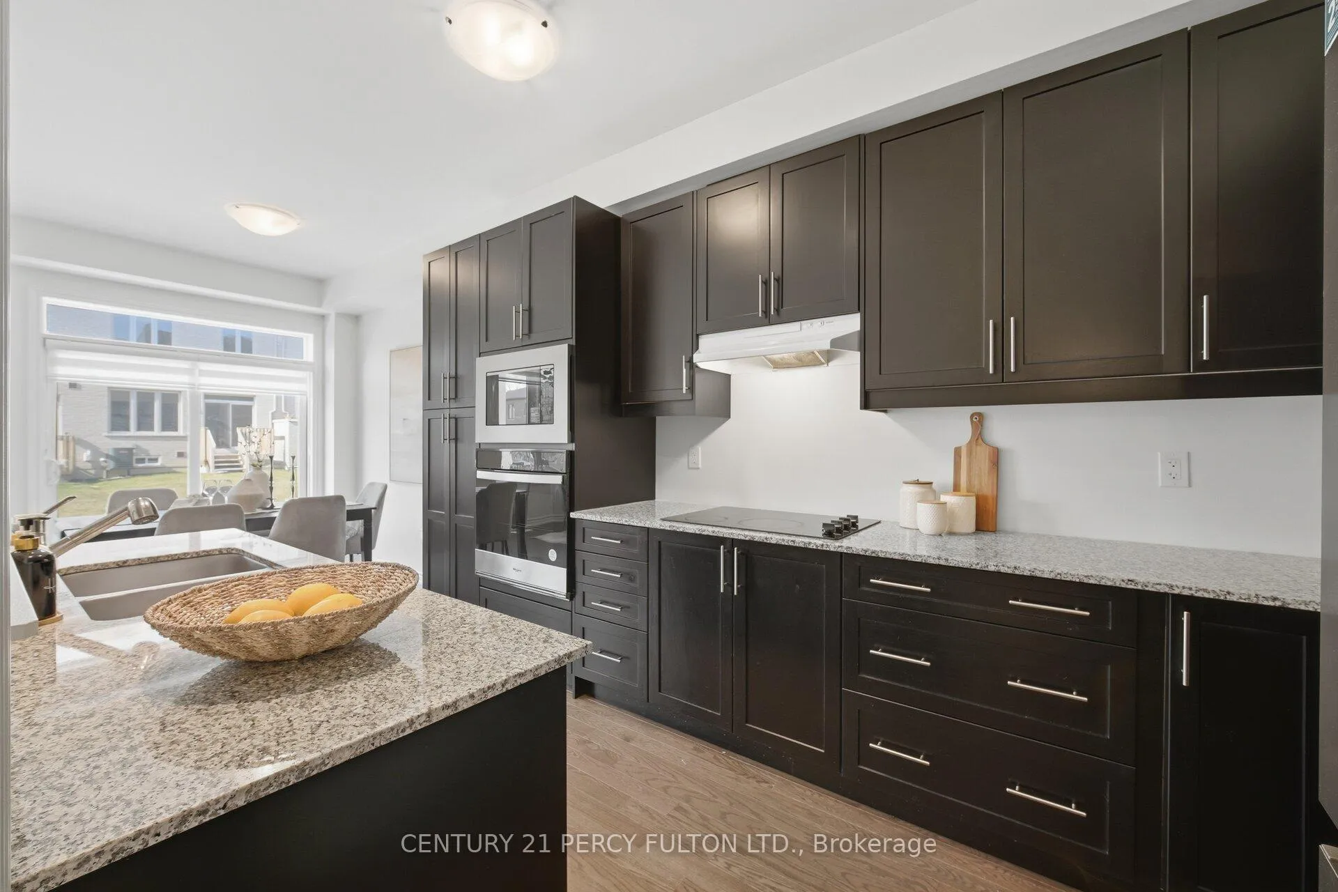 Photo 10 of 32 Mountainside Crescent, Whitby, Rolling Acres — HOMEH