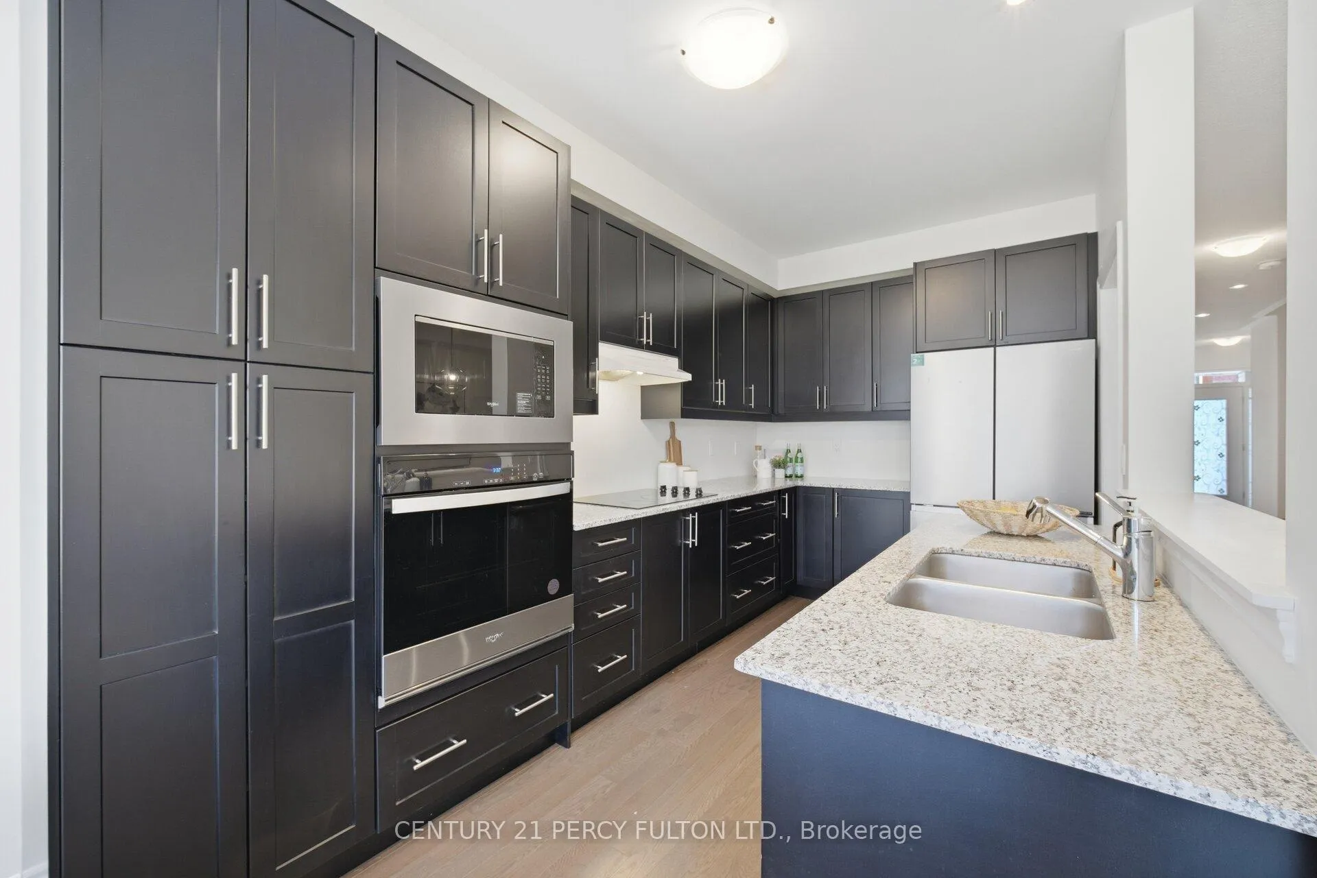 Photo 13 of 32 Mountainside Crescent, Whitby, Rolling Acres — HOMEH