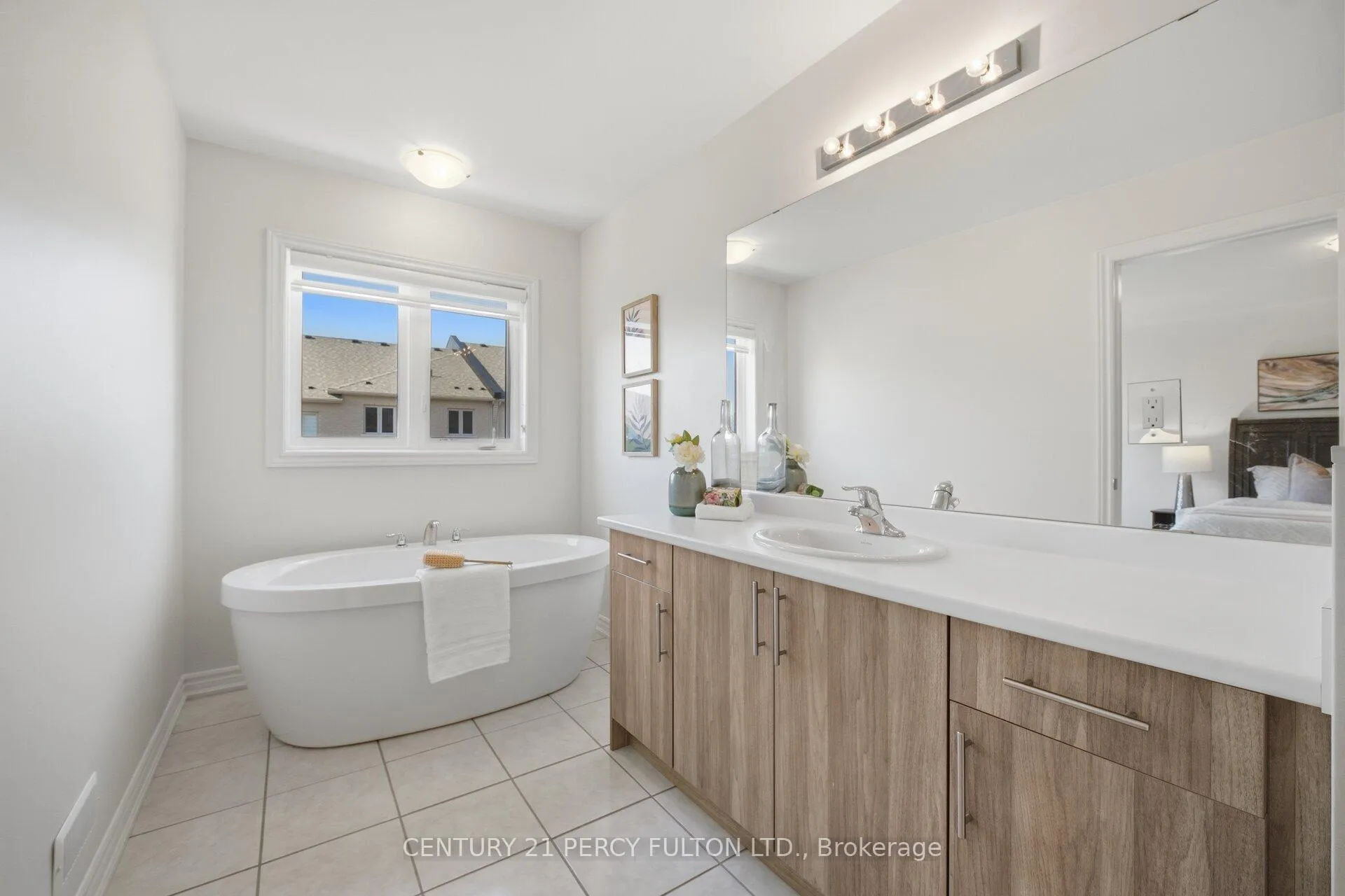 Photo 27 of 32 Mountainside Crescent, Whitby, Rolling Acres — HOMEH