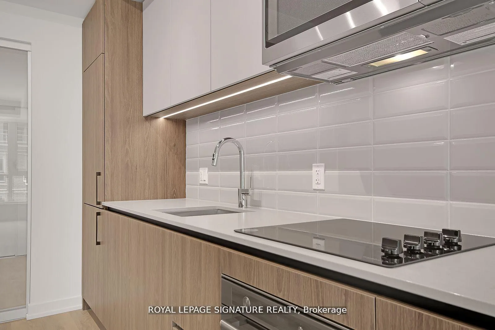 Photo 3 of Unit 320, 150 Logan Avenue, Toronto, South Riverdale — HOMEH