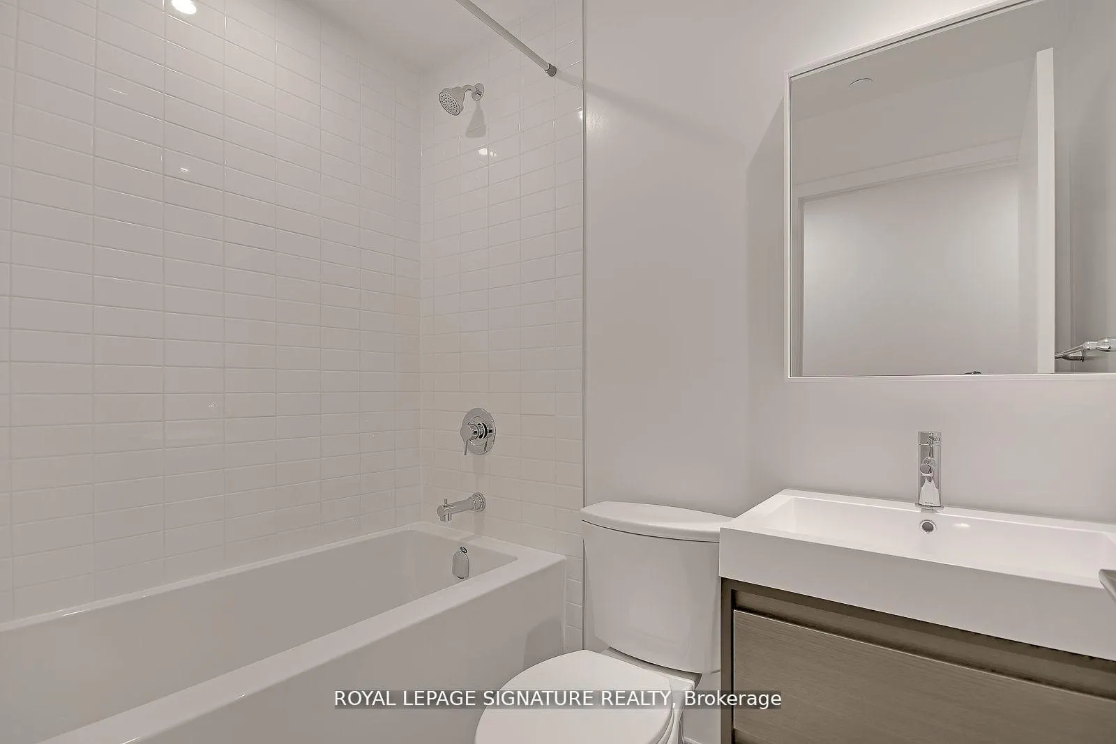 Photo 11 of Unit 320, 150 Logan Avenue, Toronto, South Riverdale — HOMEH
